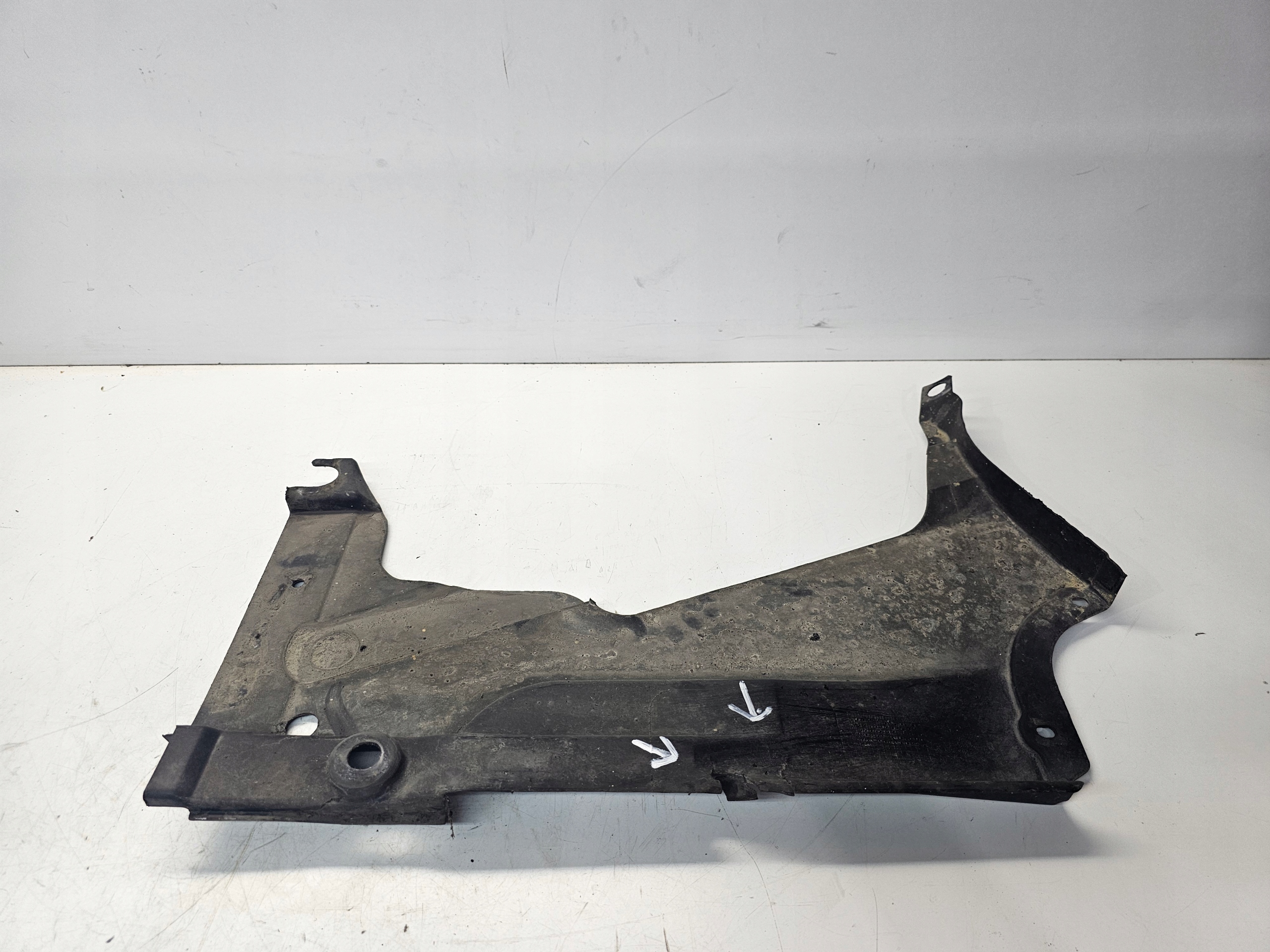 cover chassis left rear part AUDI A4 B6 B7 8E0825215AN