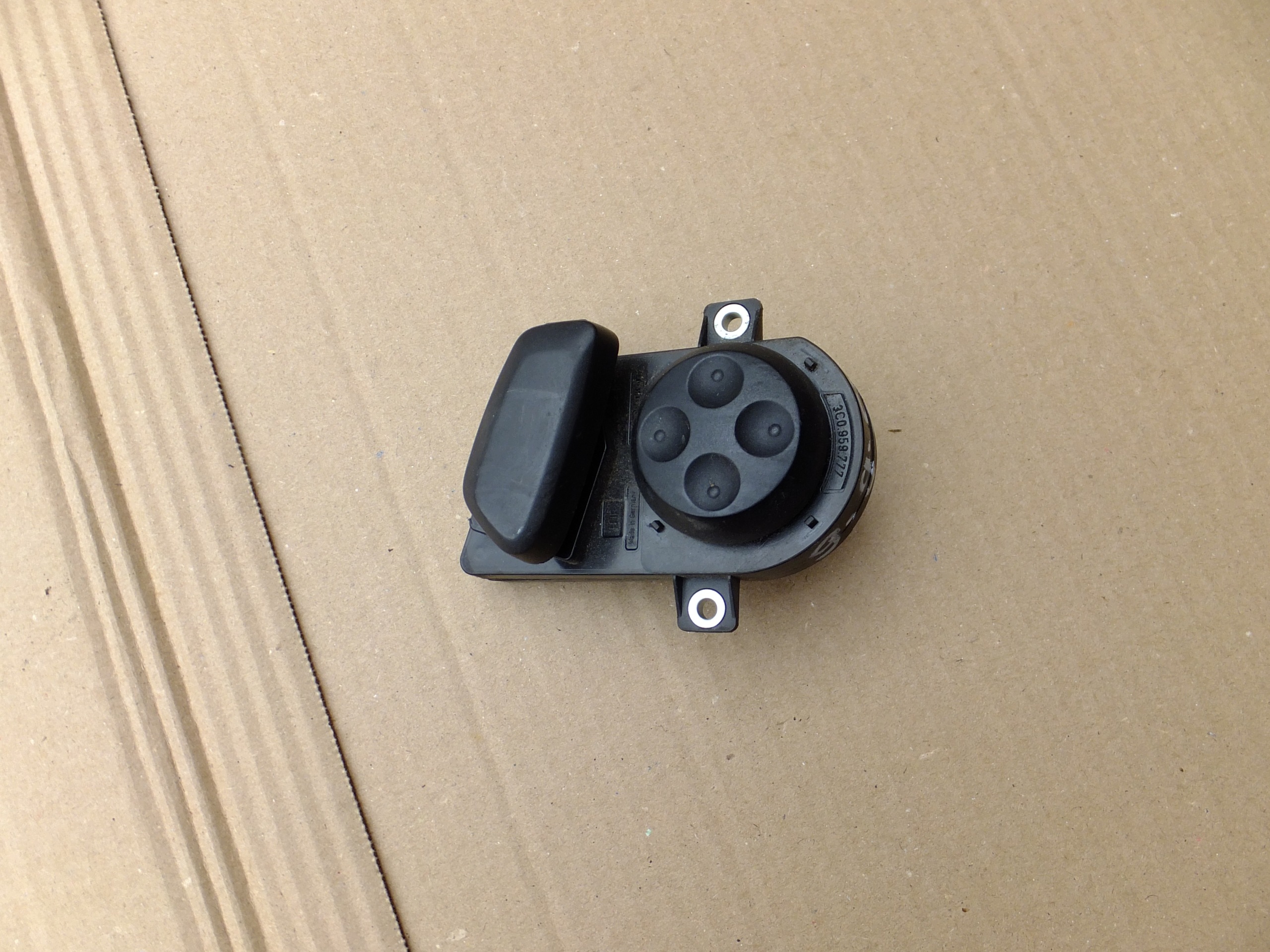 switch control seat vw passat b6 3C0959777