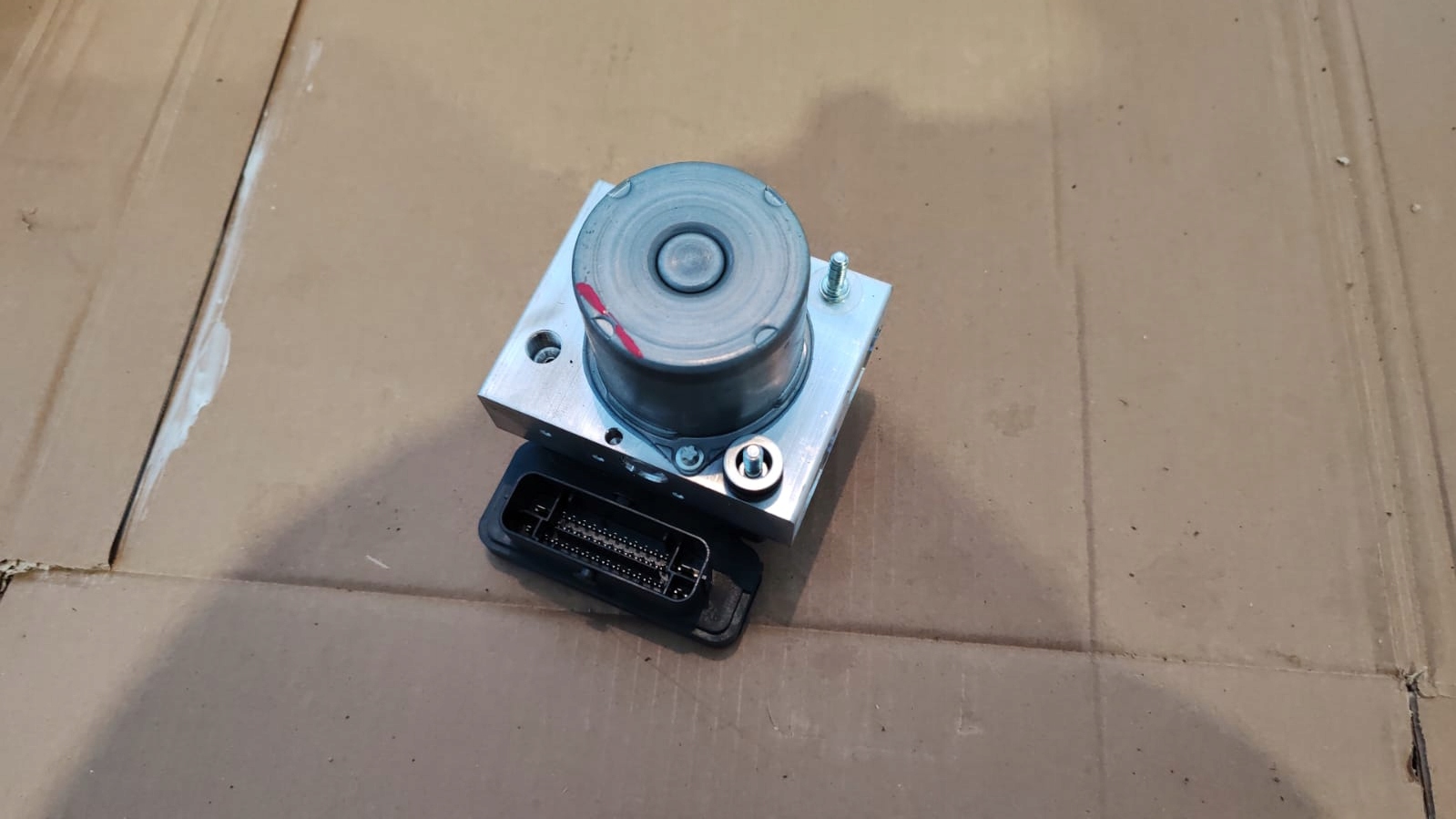 насос ABS renault ARKANA 476600420R оригинал