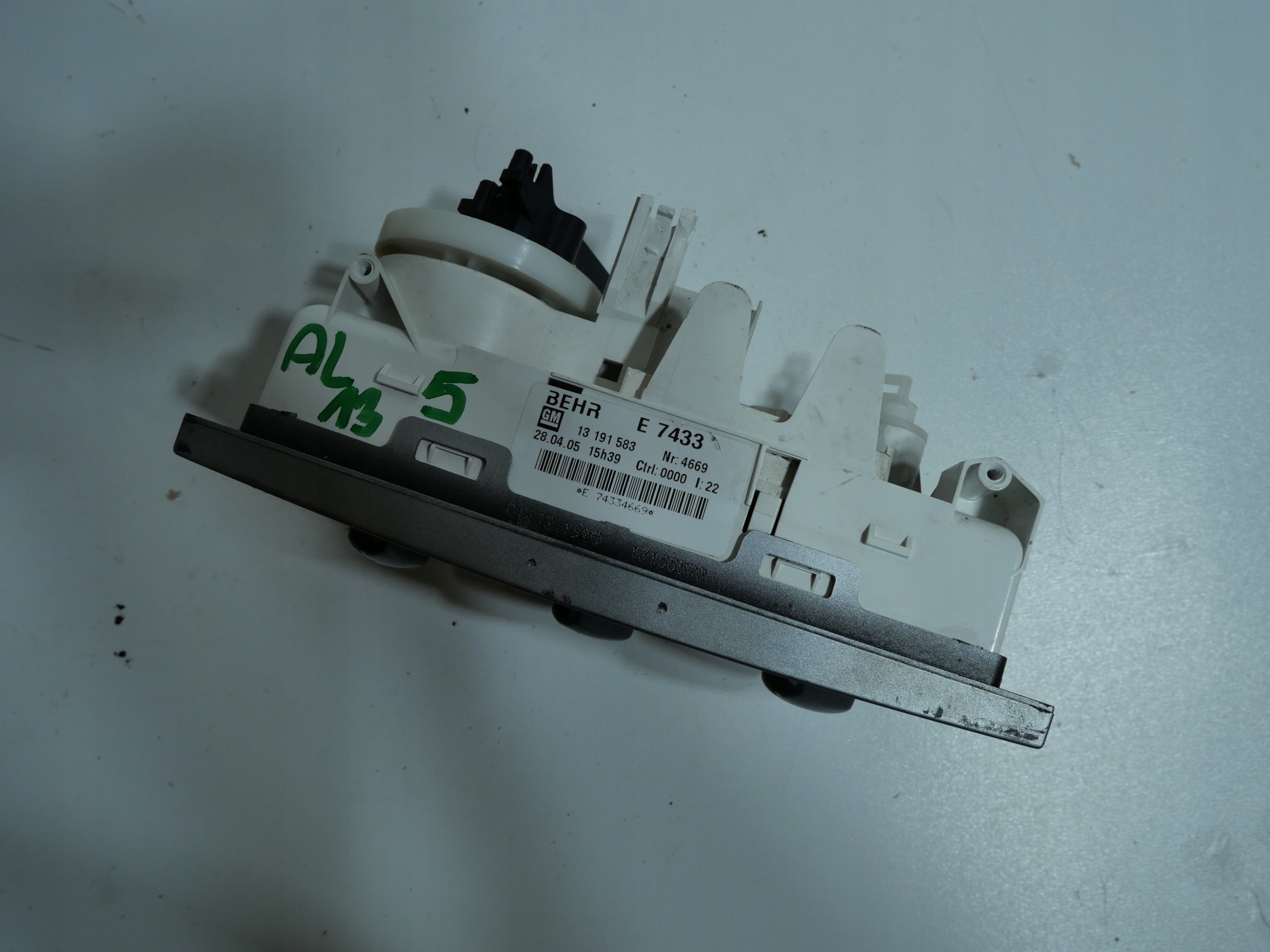 Panel Bouches buses 13191583 Opel MERIVA
