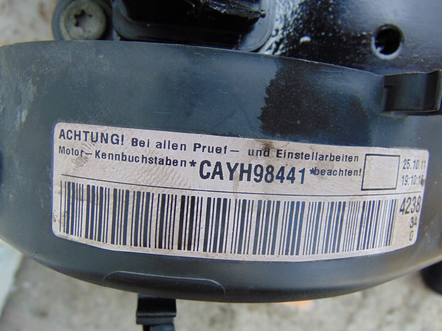 двигатель без навесного vw TOURAN 2010-2015 и другие 1.6 tdi 169 тыс. км.