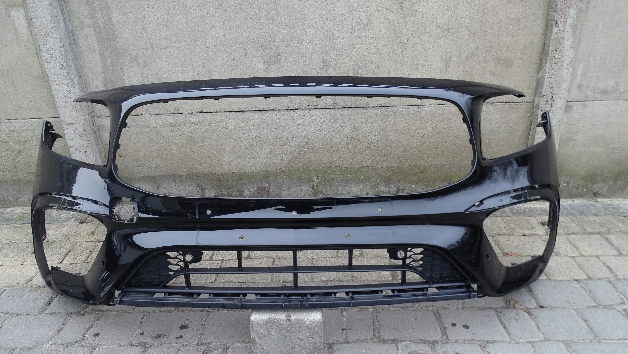 MERCEDES GLB AMG X247 - zderzak przedni