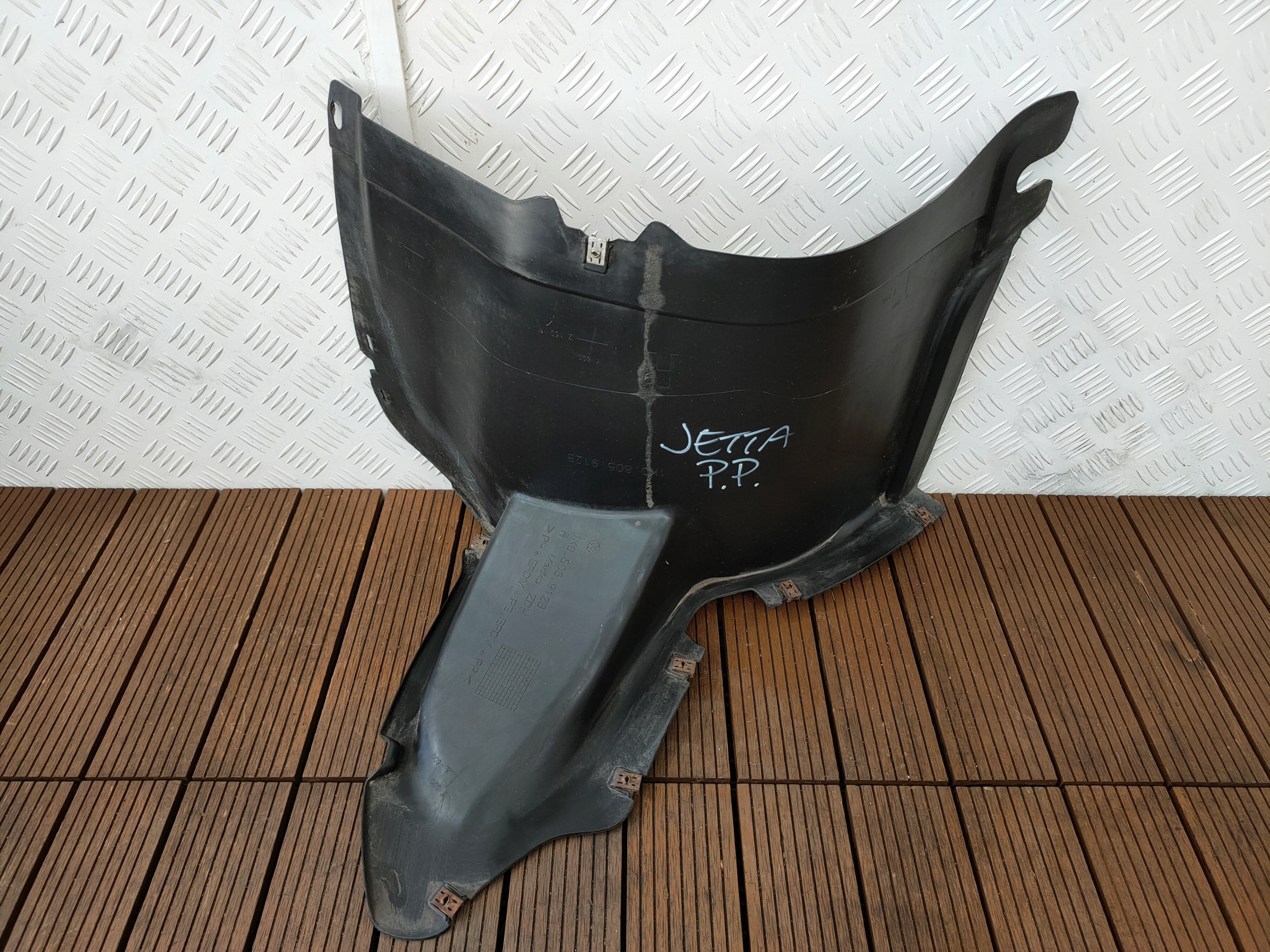 VW JETTA V 05-11 mudguard front right front 1K0805912B OE