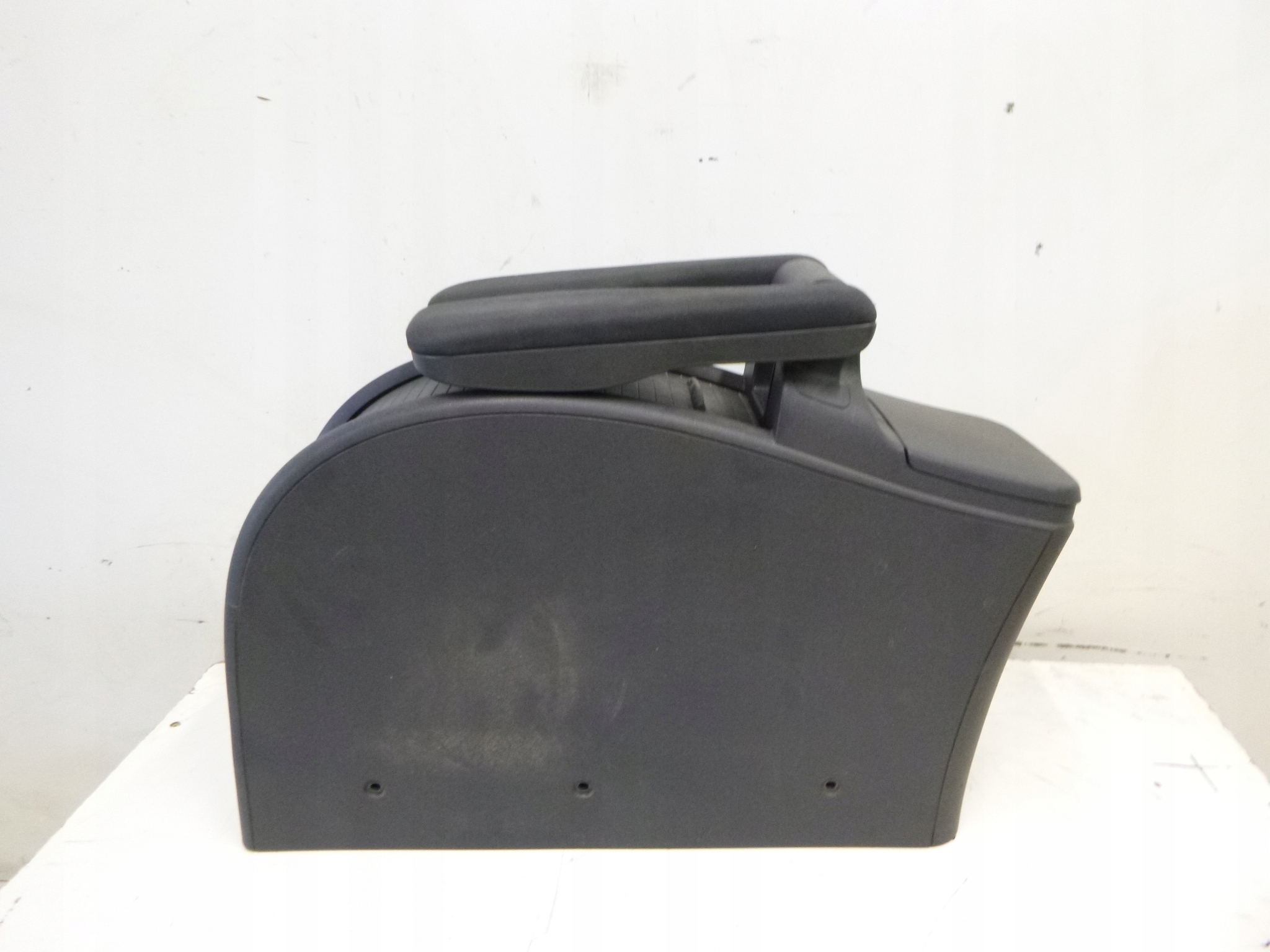 подлокотник renault SCENIC II 04r.