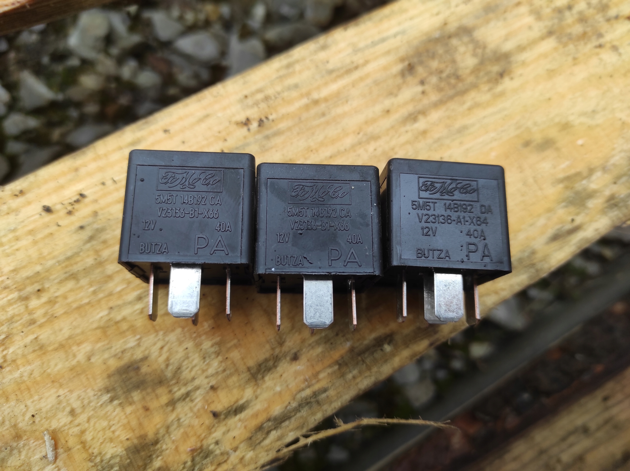 relay LAND ROVER DISCOVERY SPORT 5M5T-14B192-CA