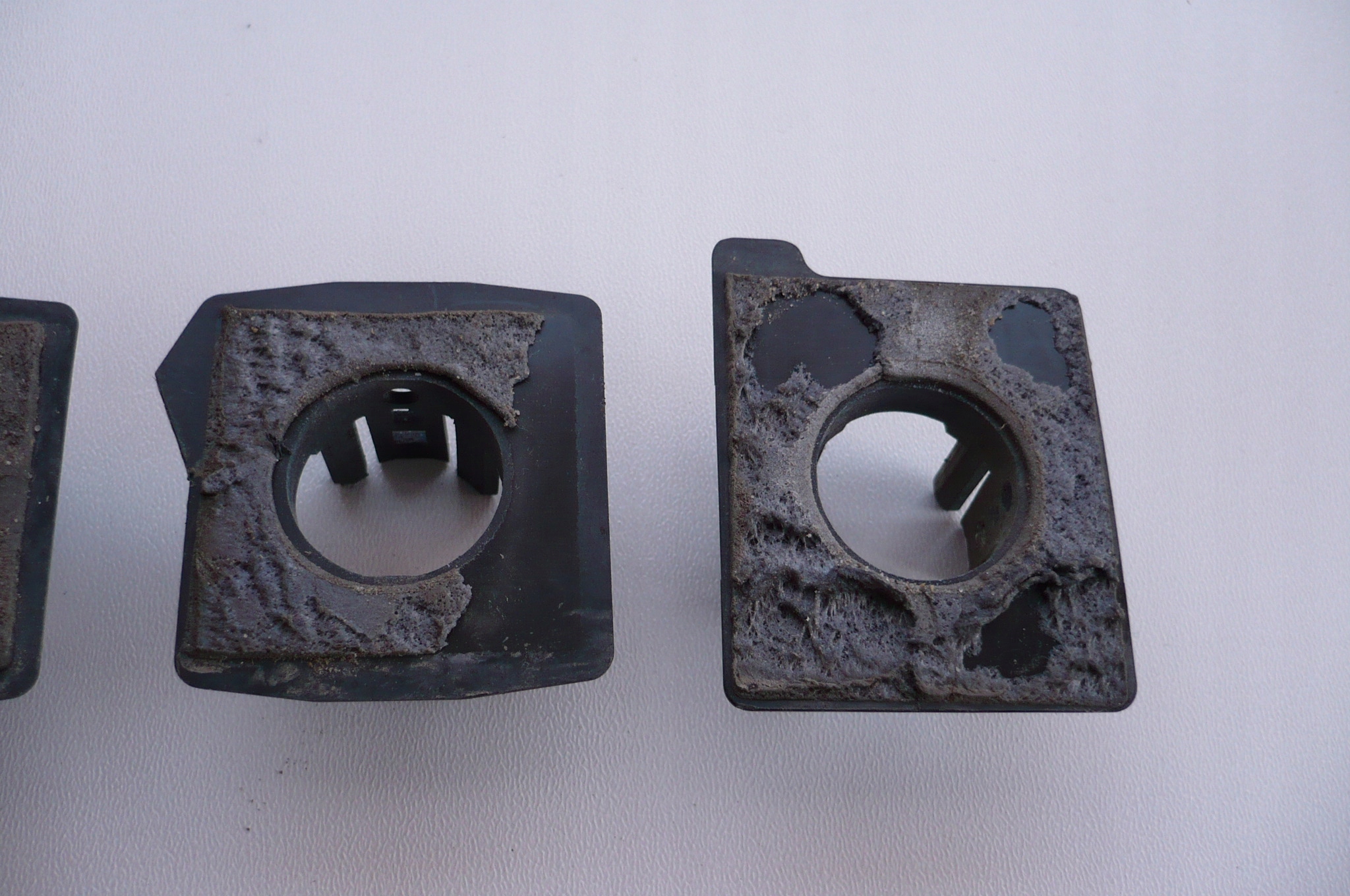 TOYOTA COROLLA E16 KOSZYK Support plaque PDC Pare choc Arrière Berline