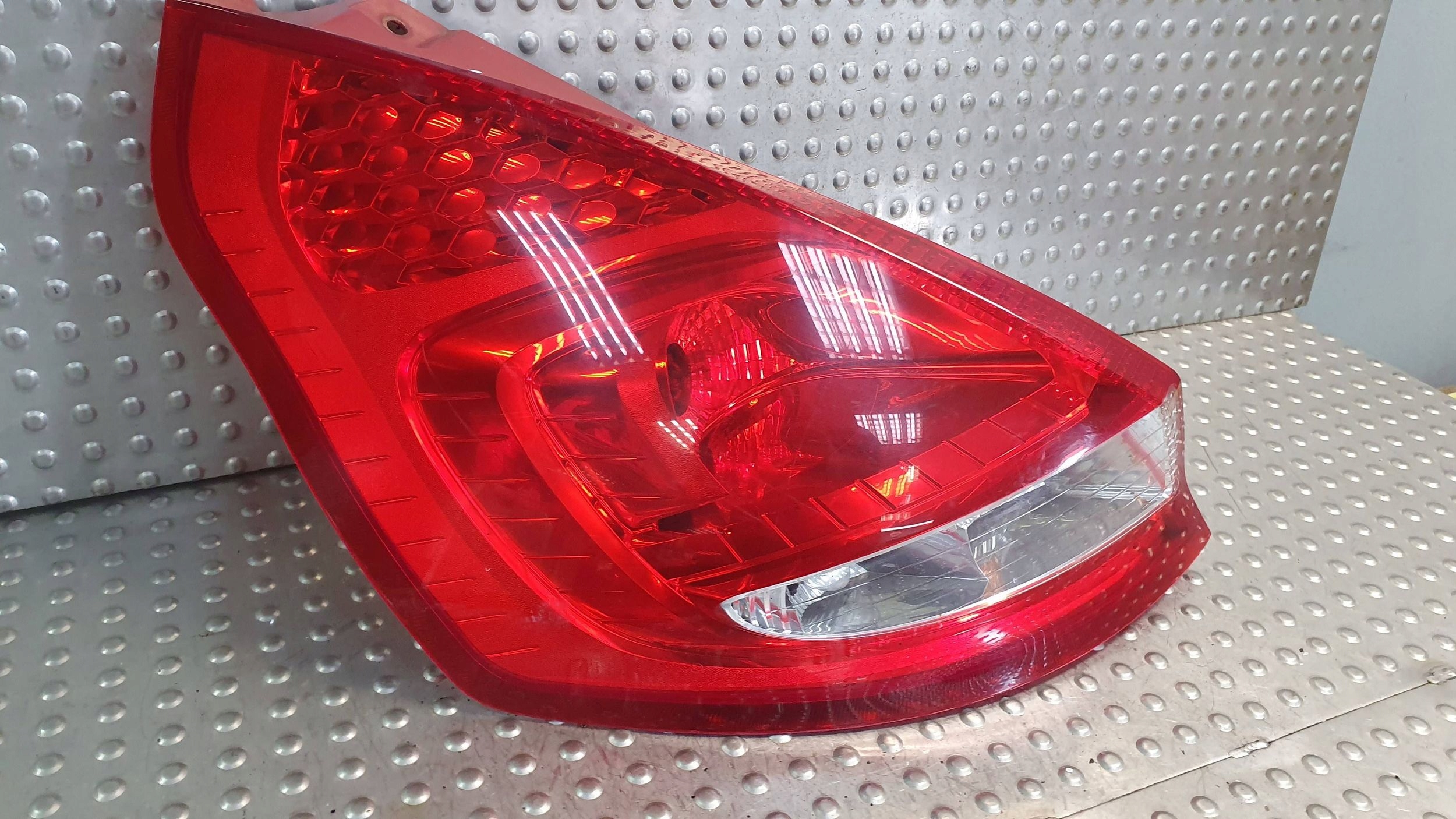 light rear part left FORD FIESTA MK7 08- 8A61-13405-A