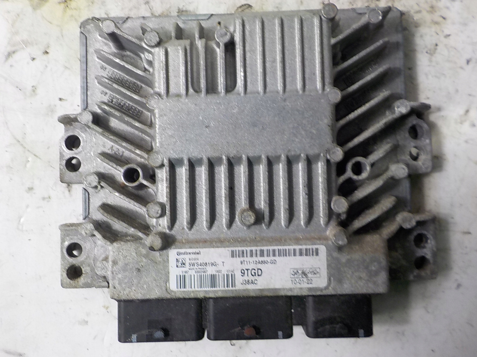 FORD computer control unit 9T11-12A650-GD 5WS40819G-T 9TGD