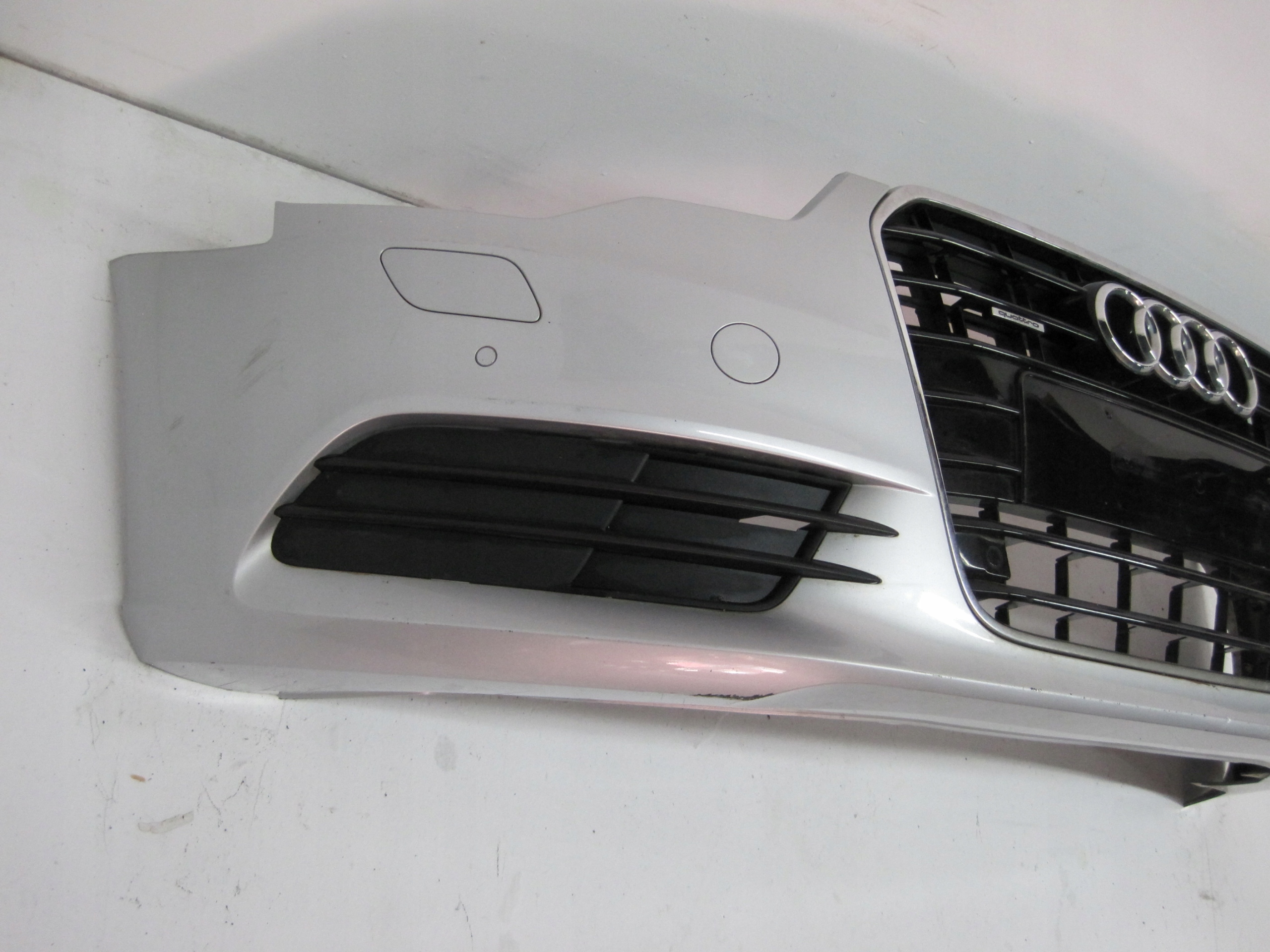 bumper Audi A6 4G0 PDC XENON 4PDC 13R front front
