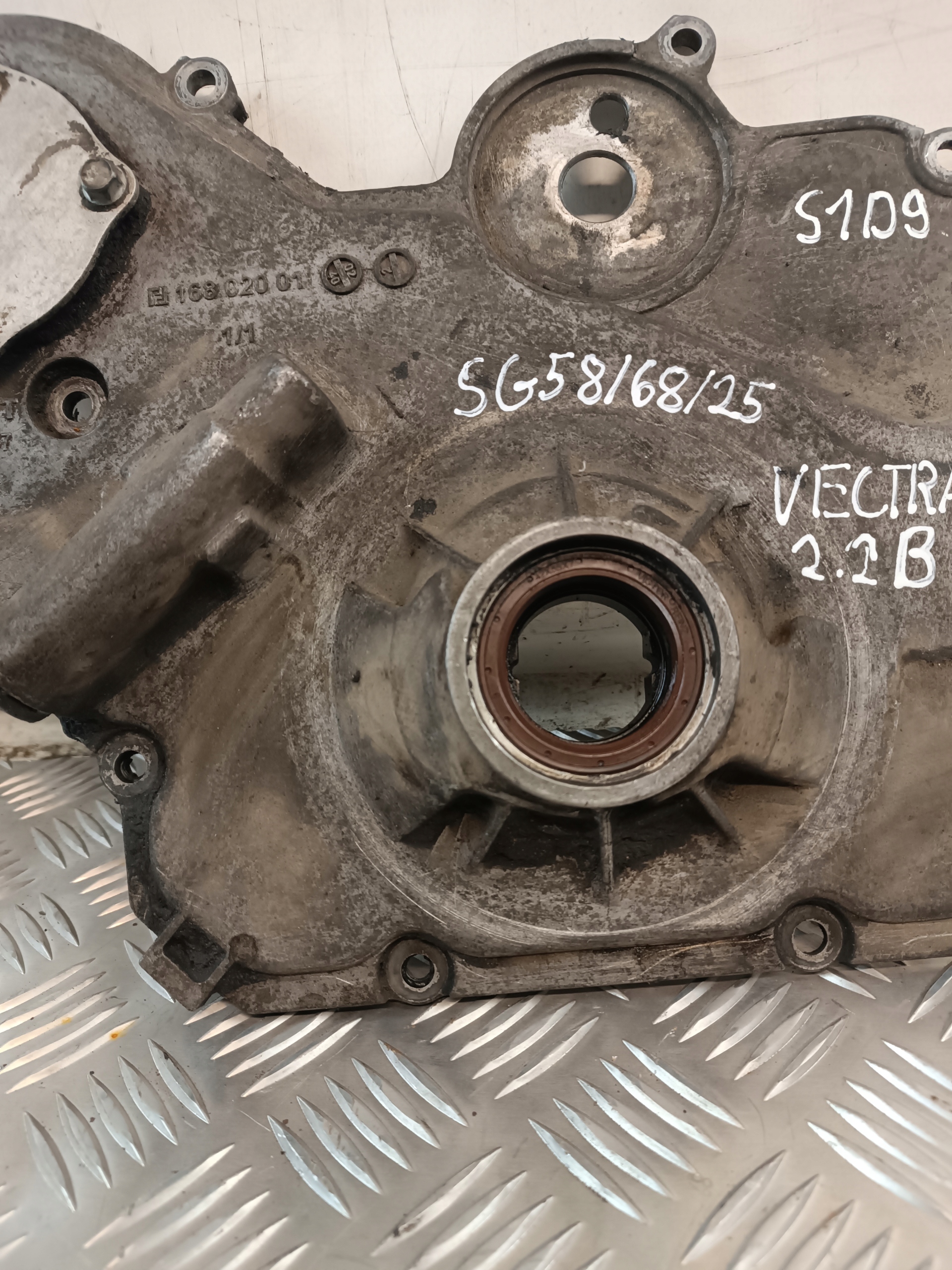 Ölpumpe OPEL VECTRA B 2.2B 2002r 168 020 01
