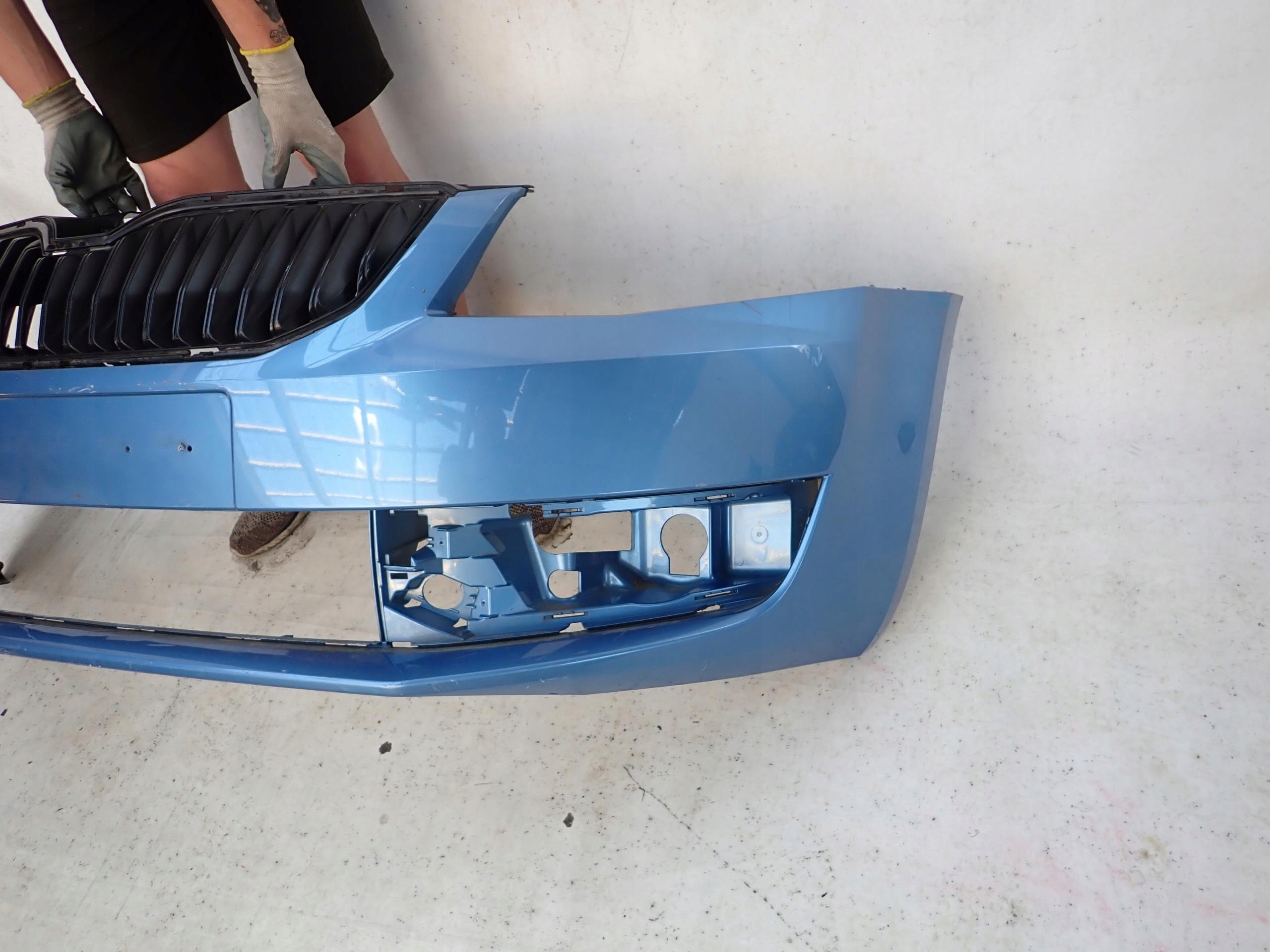 SKODA OCTAVIA III 12- bumper front front