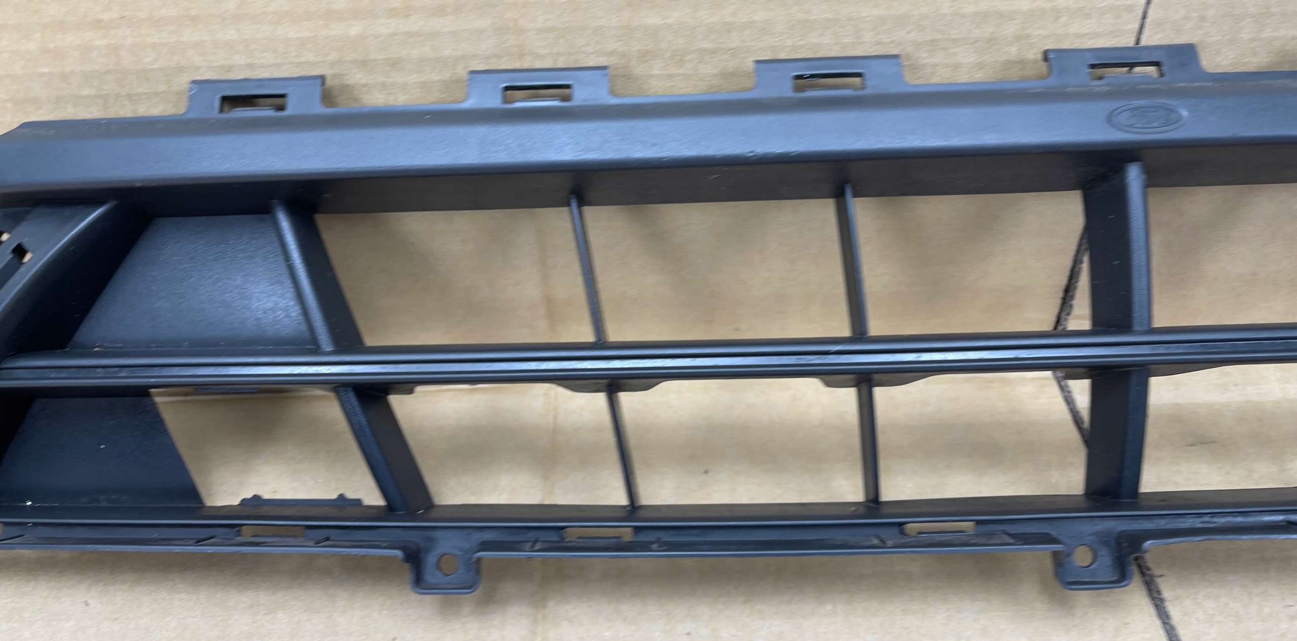 FORD TRANSIT CUSTOM MK1 grid central of a bumper front BK21-17K946-AC