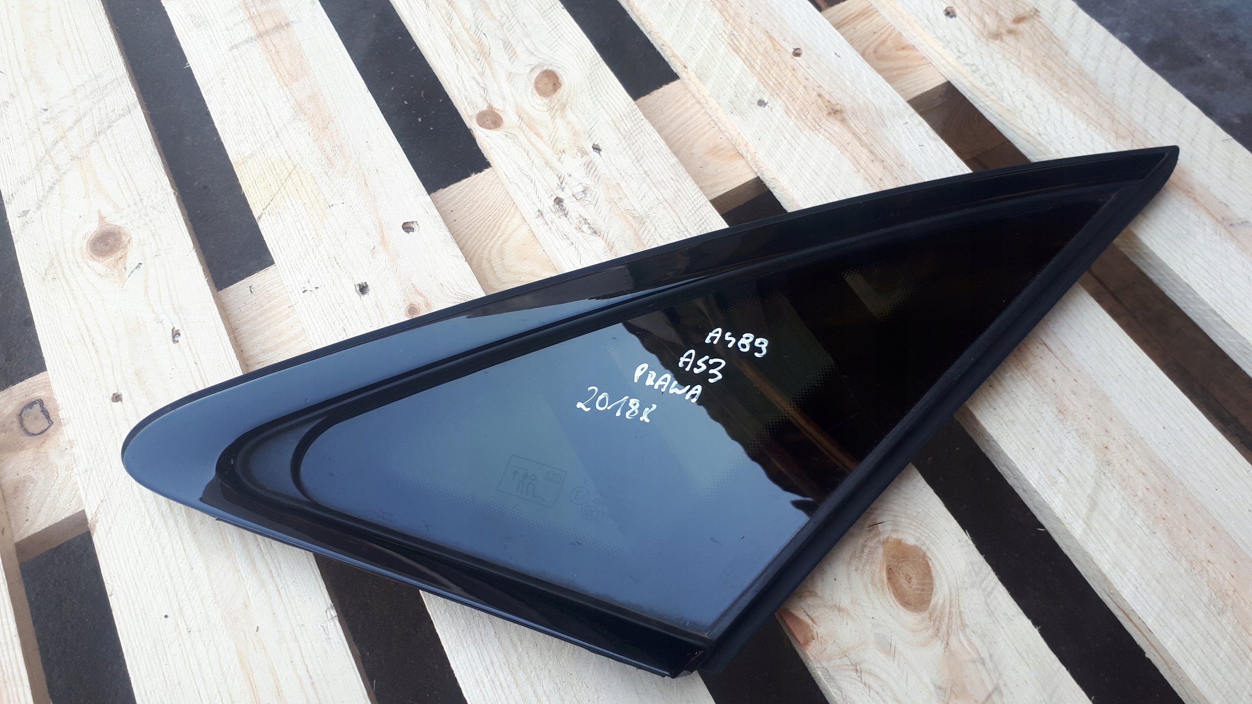 A4 B9 8W window bodywork right rear part sedan AS3 18R
