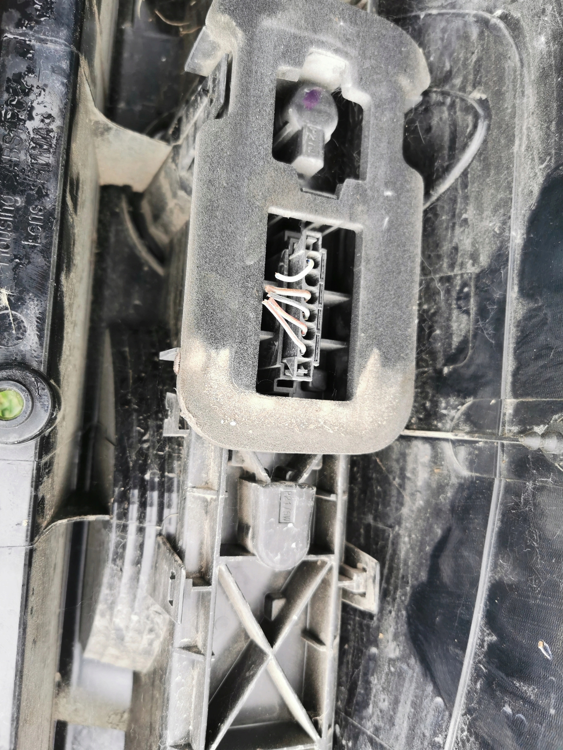 VW CRAFTER light rear right original 89033706 06-16