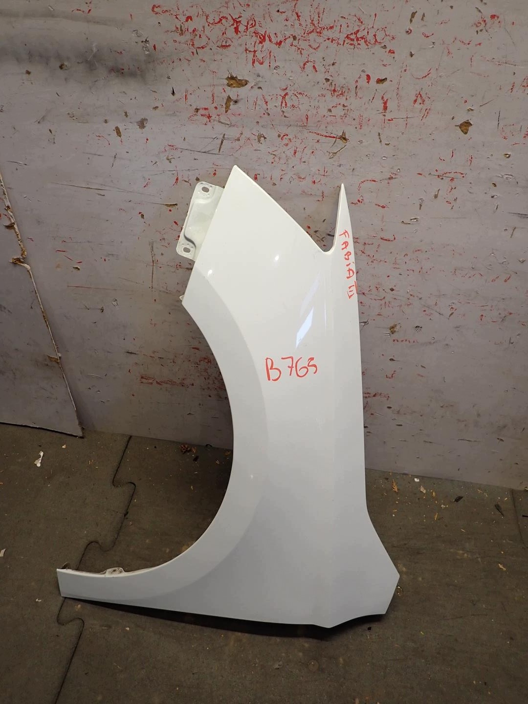 fender front front left SKODA FABIA III 2014- 6V0821105