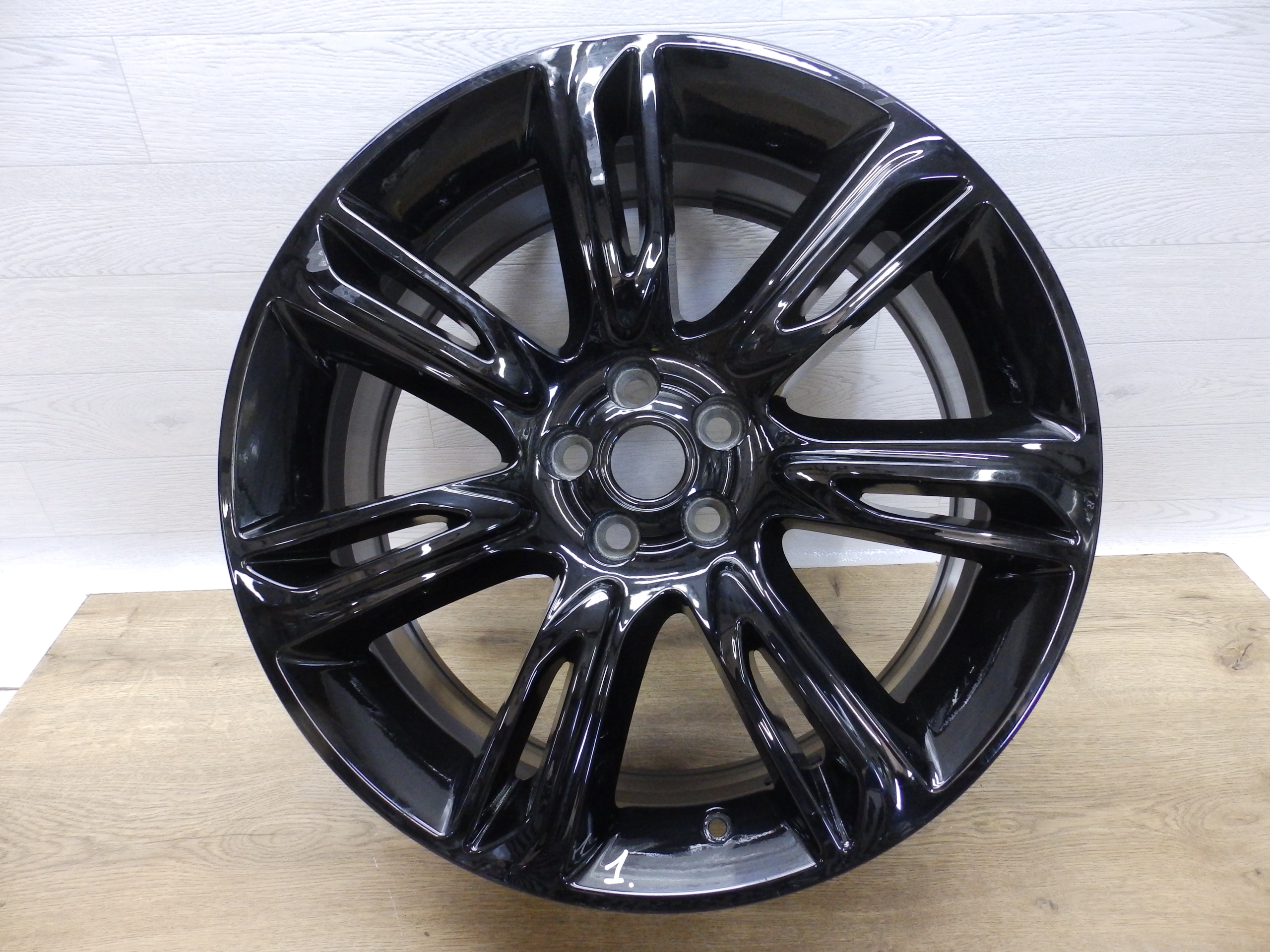 Felga Land Rover Velar 8.5Jx20CH Et45 5x108