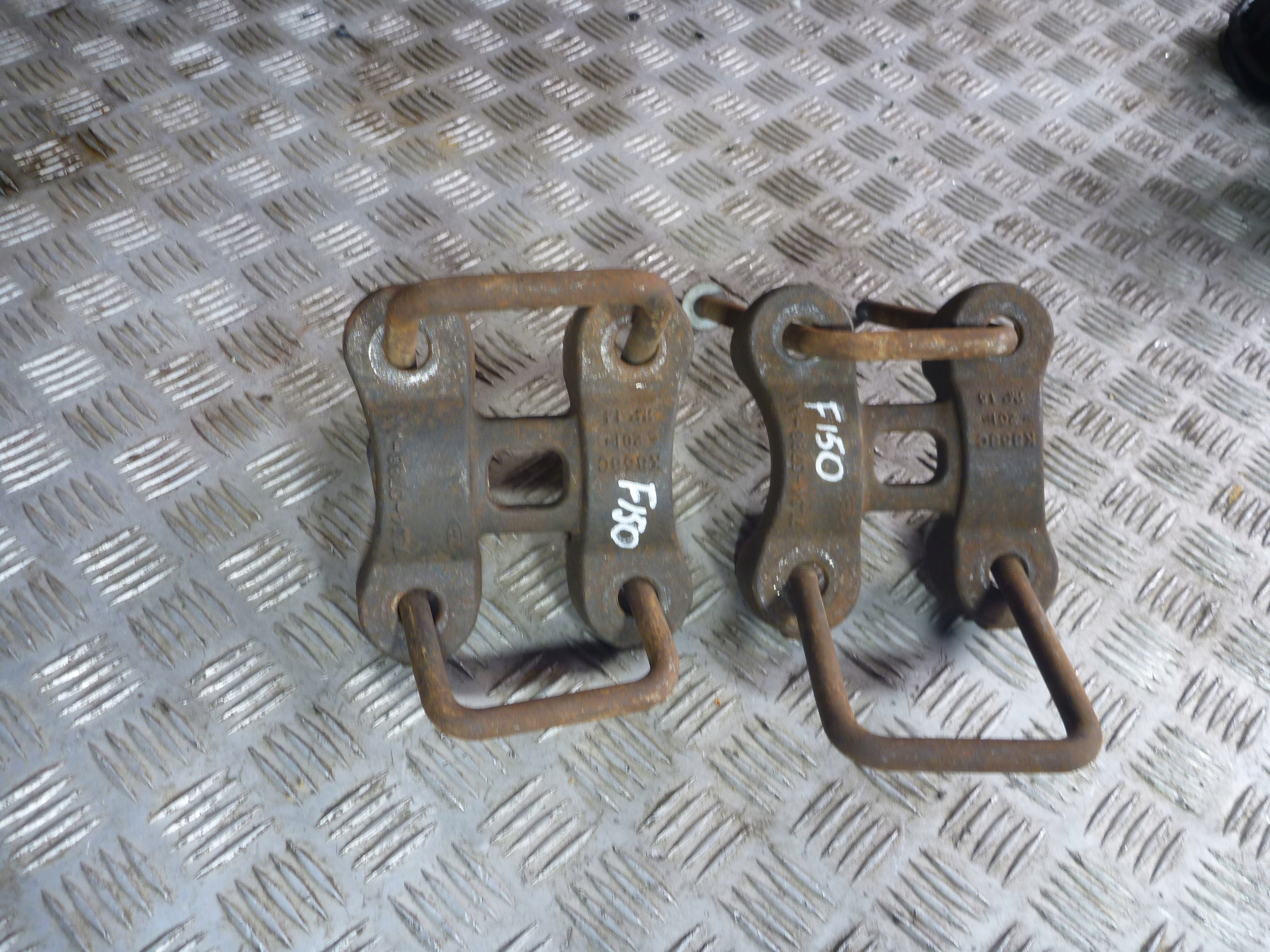 Mocowanie Resoru Strzemie Ford F150 2015