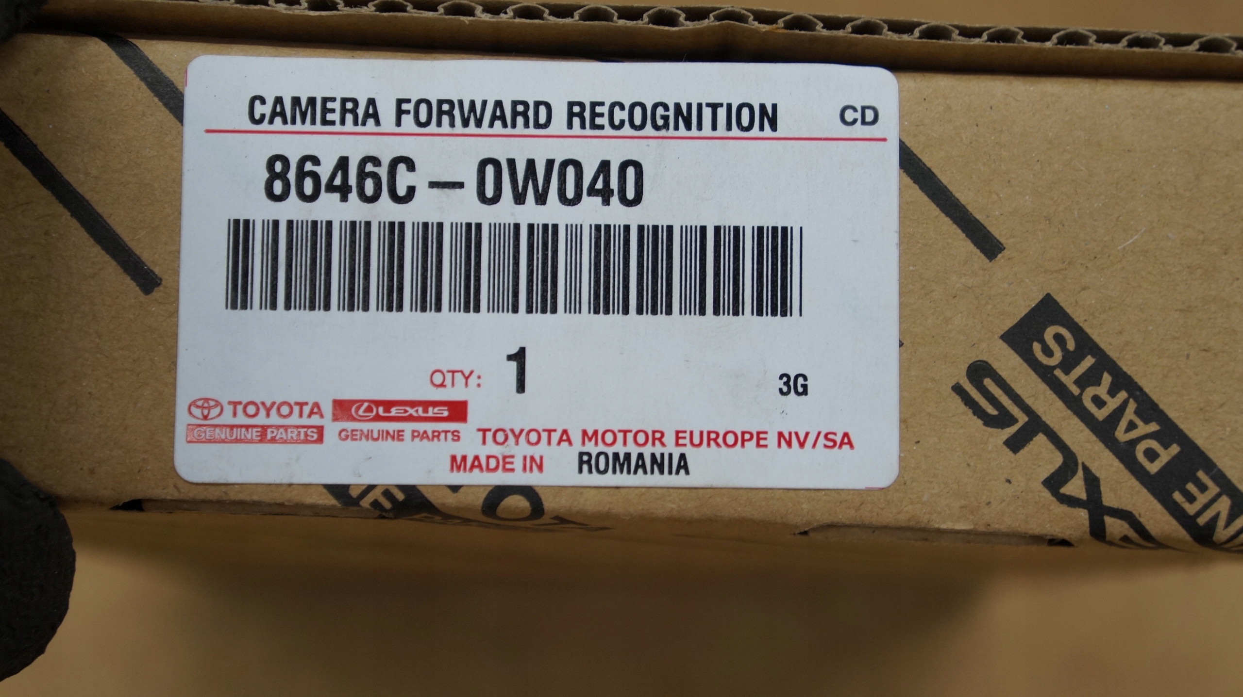 TOYOTA YARIS 4 IV 2022 KAMERA ASYSTEN PASA PRZOD 8646C-0W040 Producent części Toyota OE