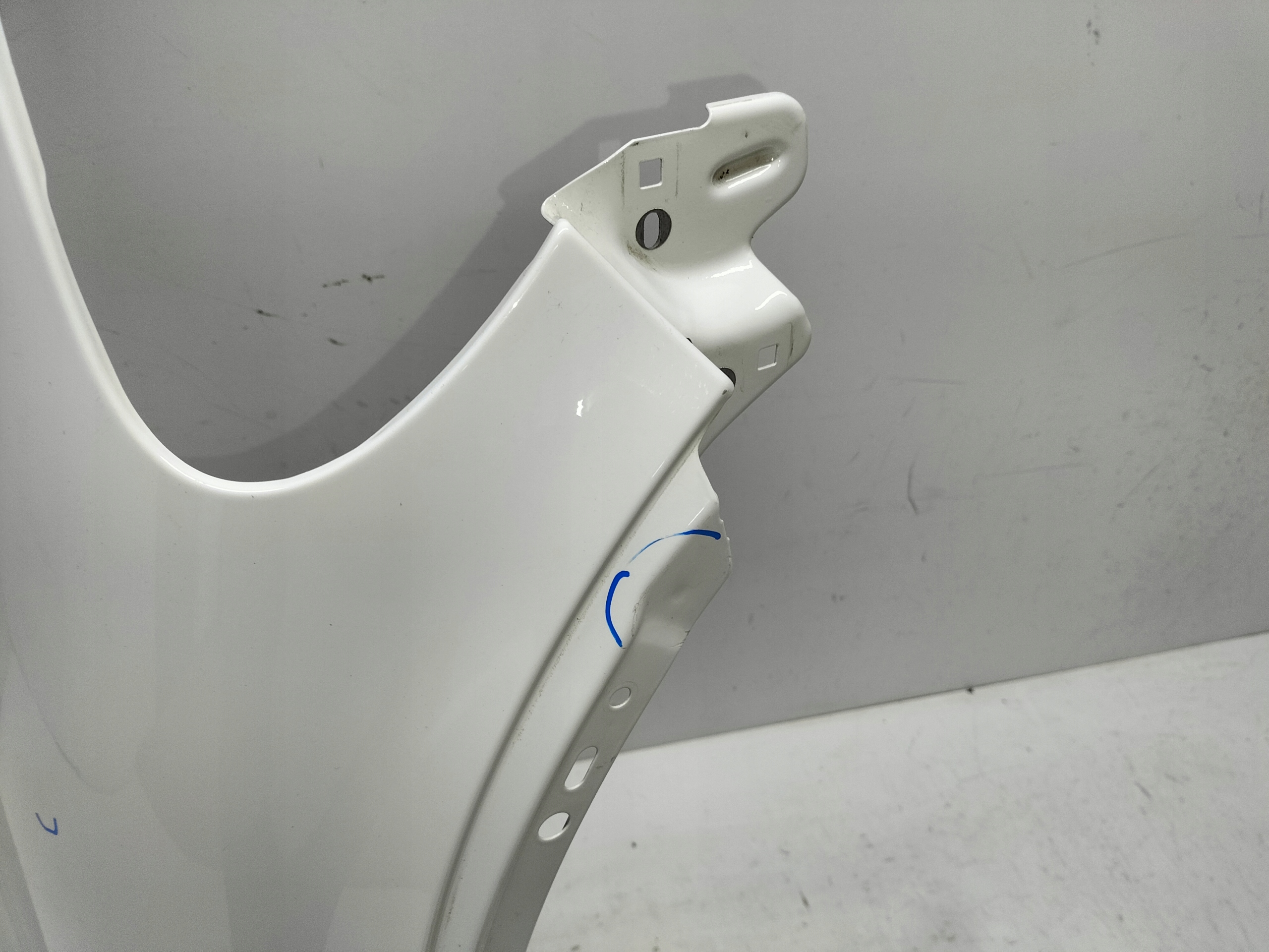 fender front front right VOLVO C30 06