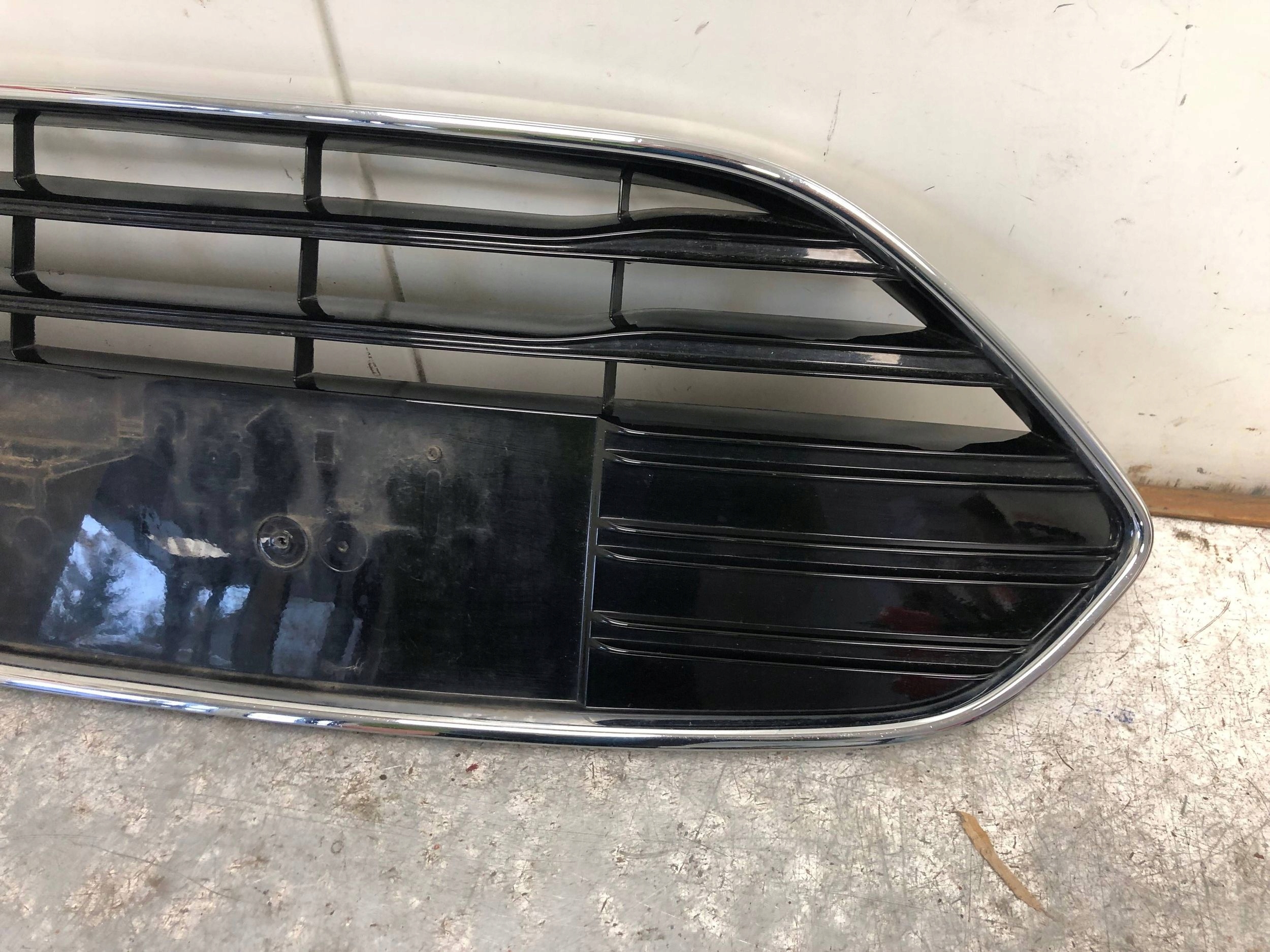 grill grille FORD B-MAX AV11-17B968-BC