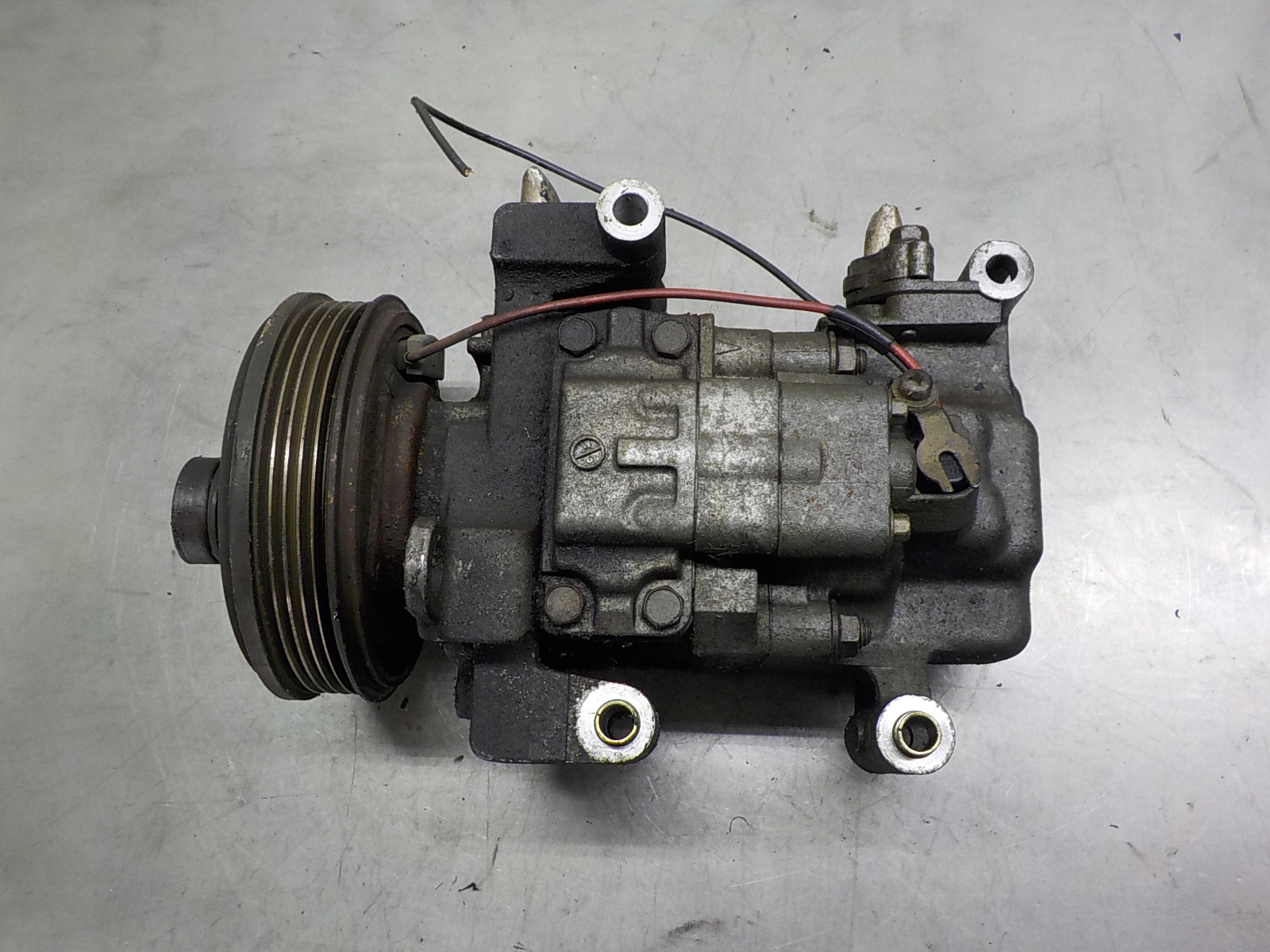 MAZDA 3 a 2.0 16V B ORG kompresor pumpa klimatizaci H12A1AJ4DZ
