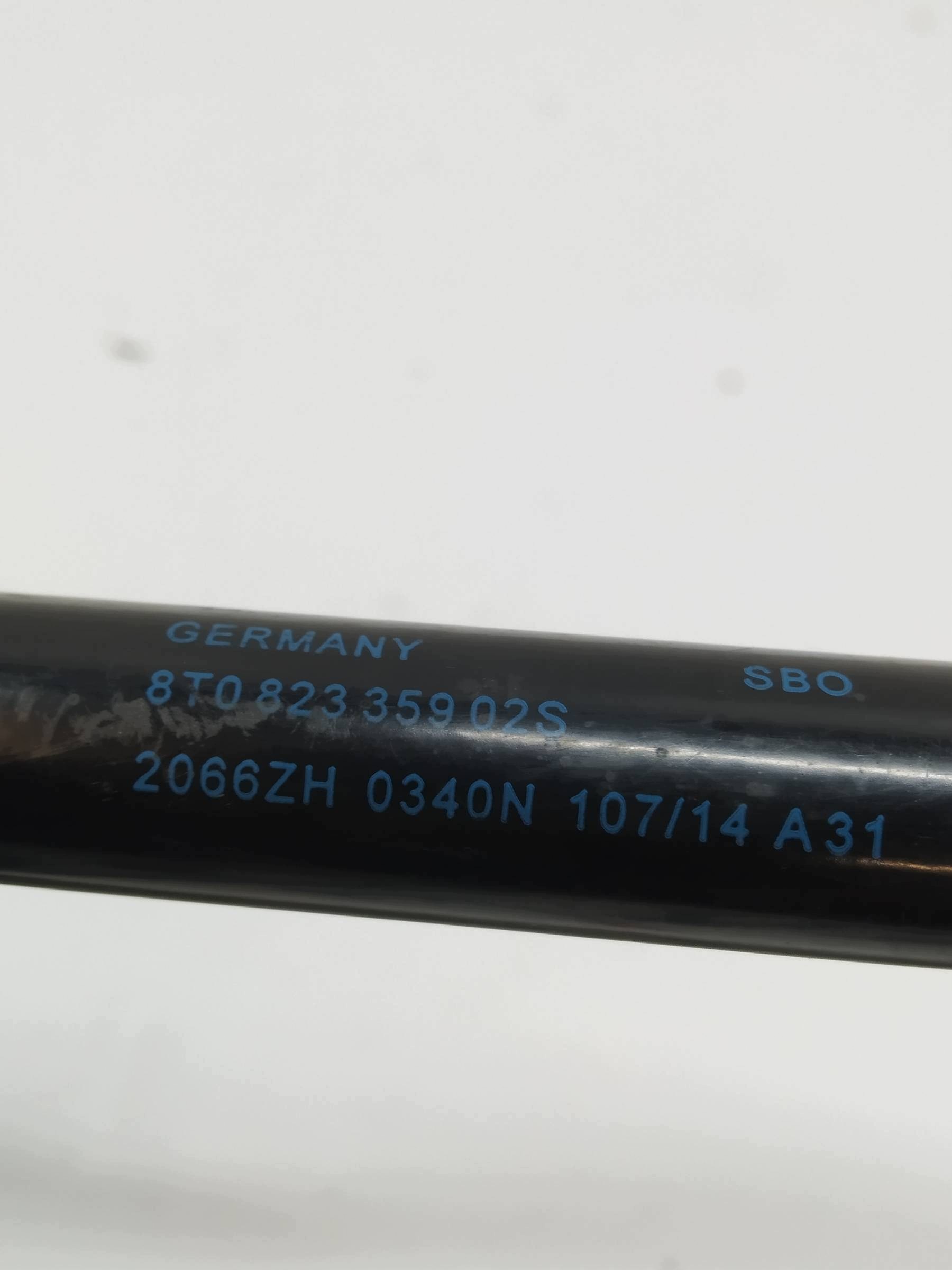 damper bonnets 8T0823359 Audi A4 IV (2008-2015) B8