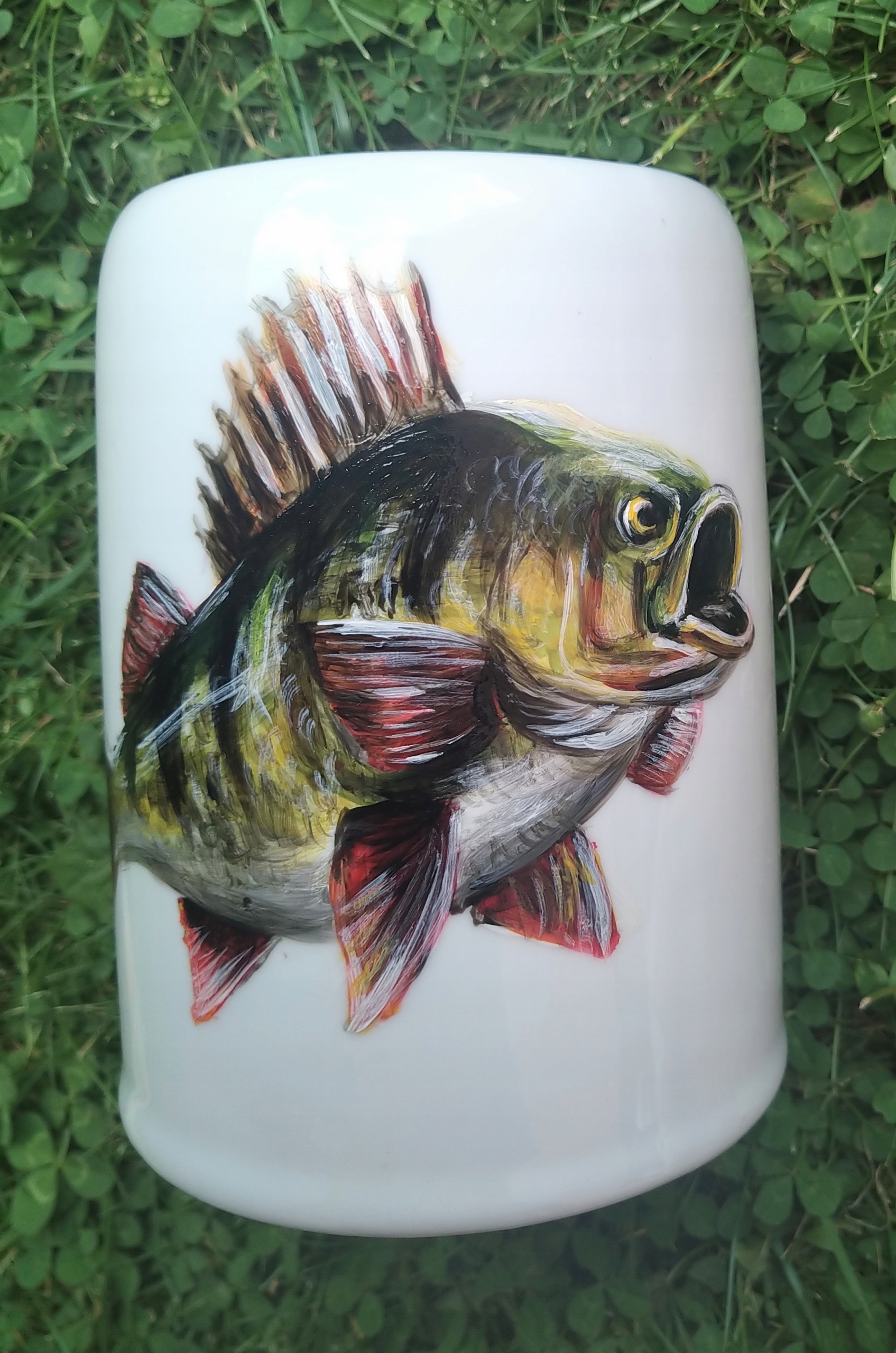 Ručně malovaný pivní sklenice Okoun dárek pro rybáře