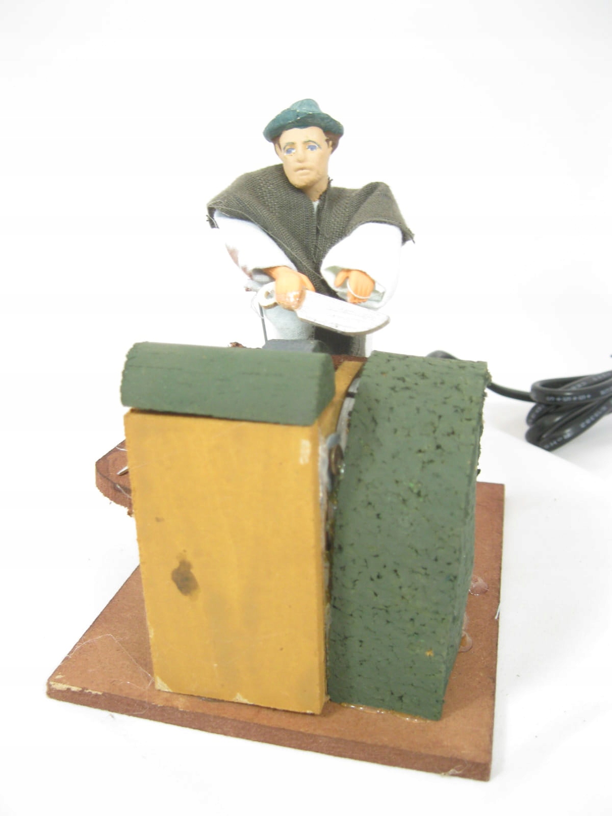 Pohyblivá Figúrka Hostiteľ, brúsim nôž 10x10x12 cm