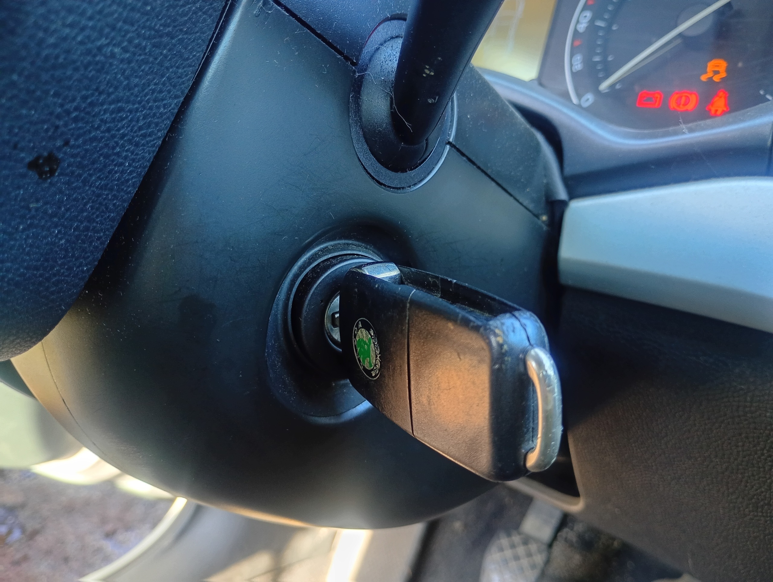 ignition z with key Skoda Octavia 2 II 04-13 2.0 TDI