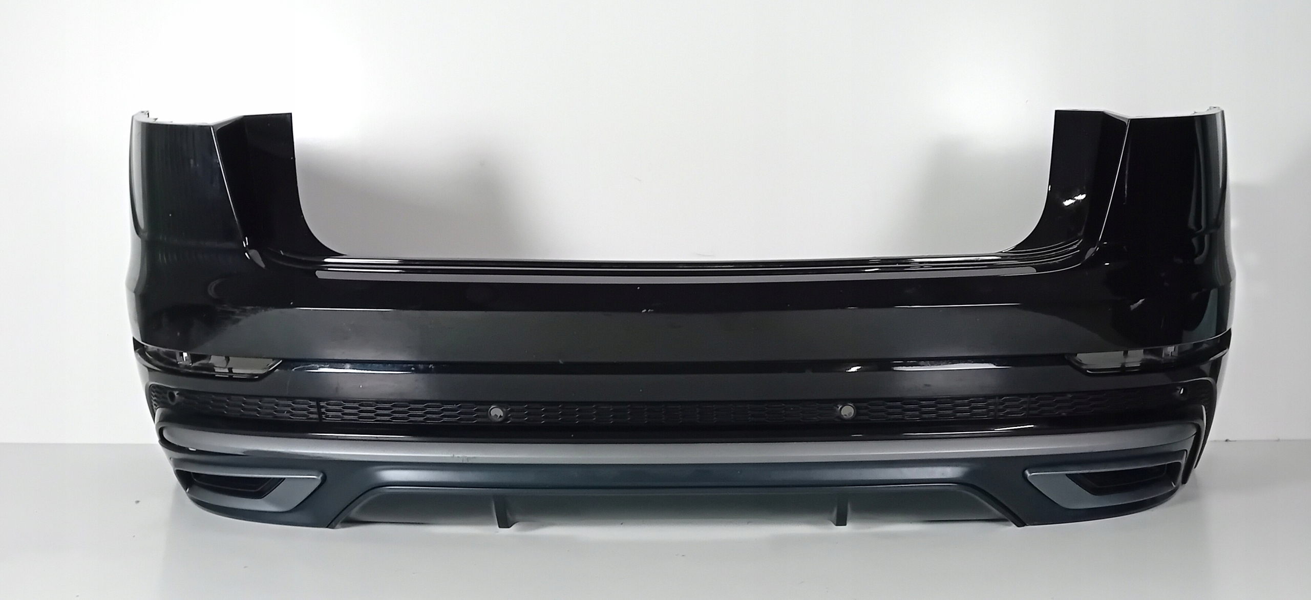 AUDI Q8 4M8 ZDERZAK TYŁ TYLNY S LINE SLINE CZARNY