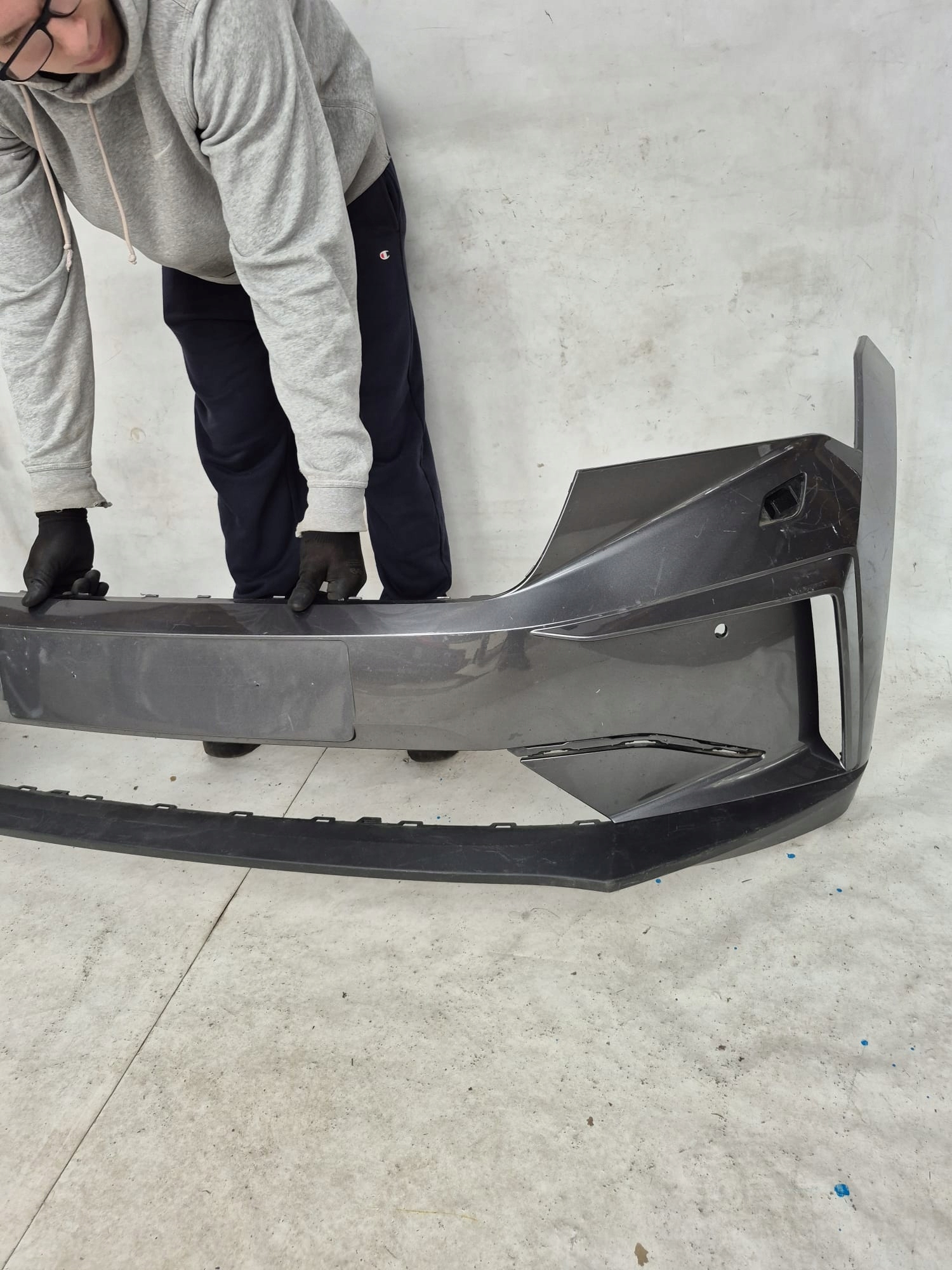 SKODA ENYAQ IV 20-> bumper front front washer PDC