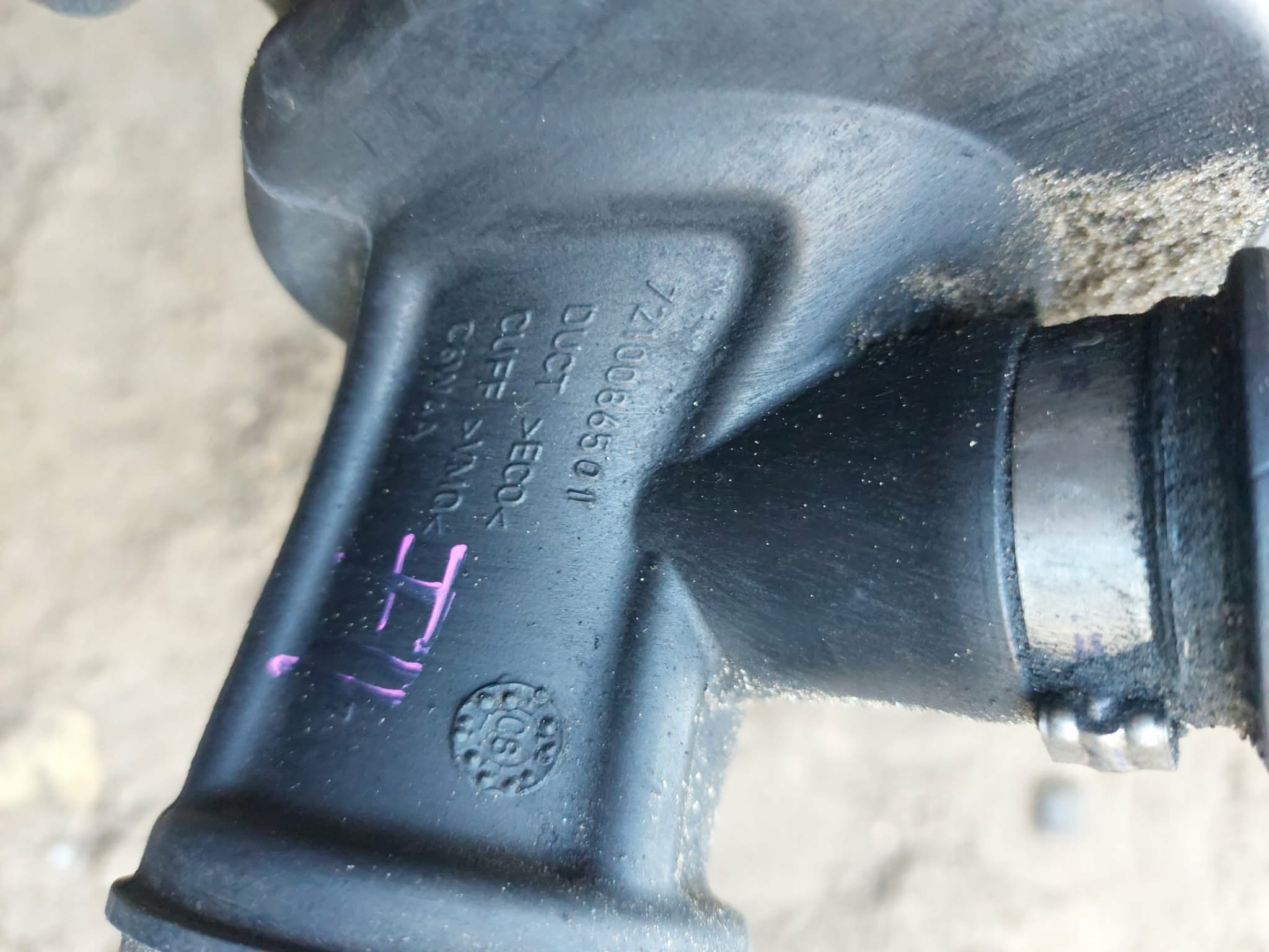 pipe air hose FORD FOCUS MK2 7210086501