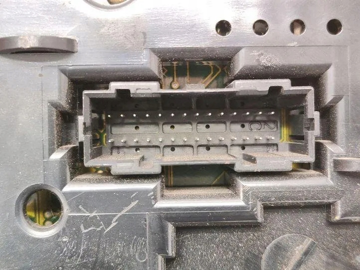 спидометр vw Caddy II (9K9A) 88311235 2002