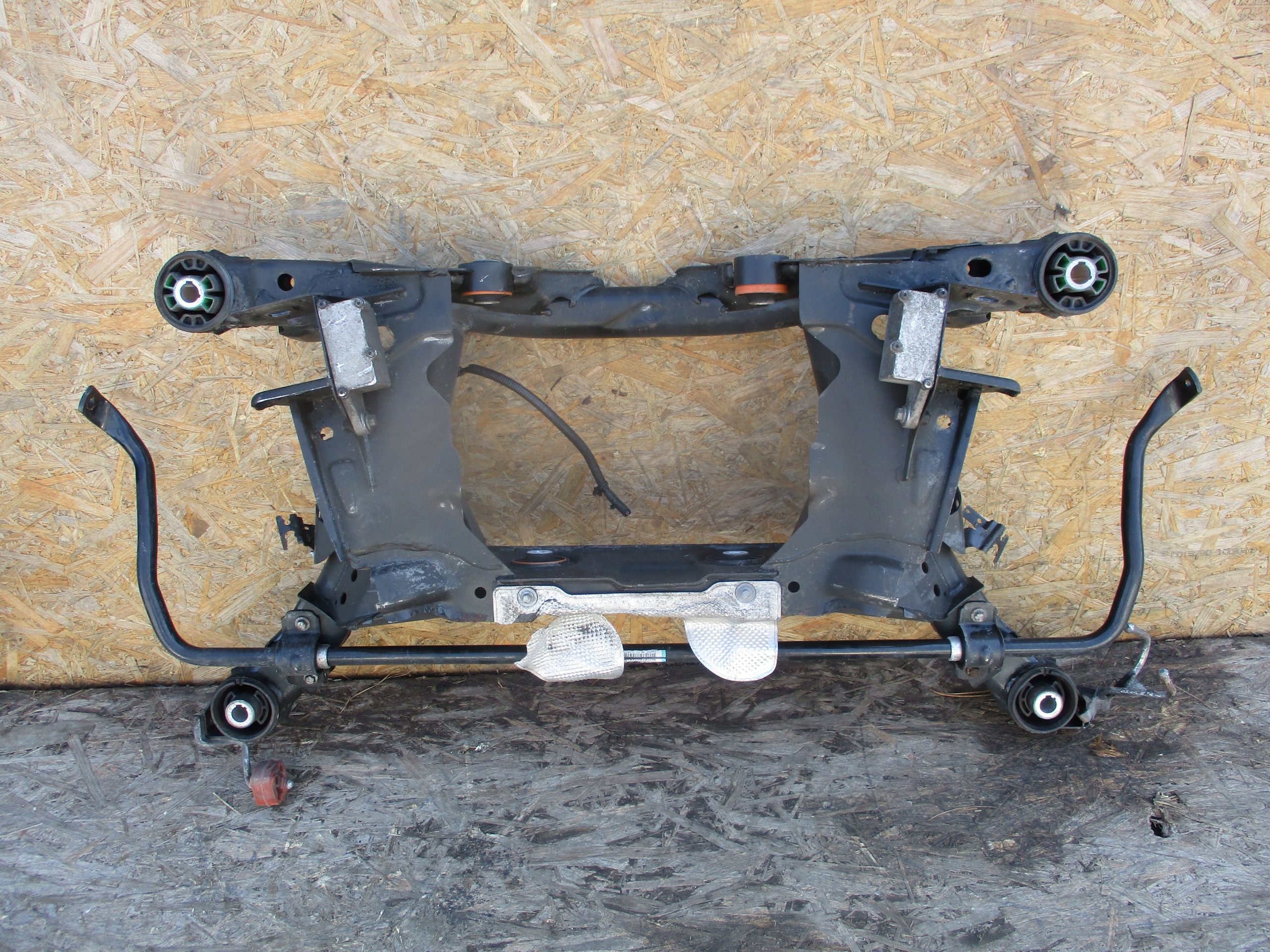 Sanki tył Land Rover Discovery Sport L550 14- Producent części Land Rover OE