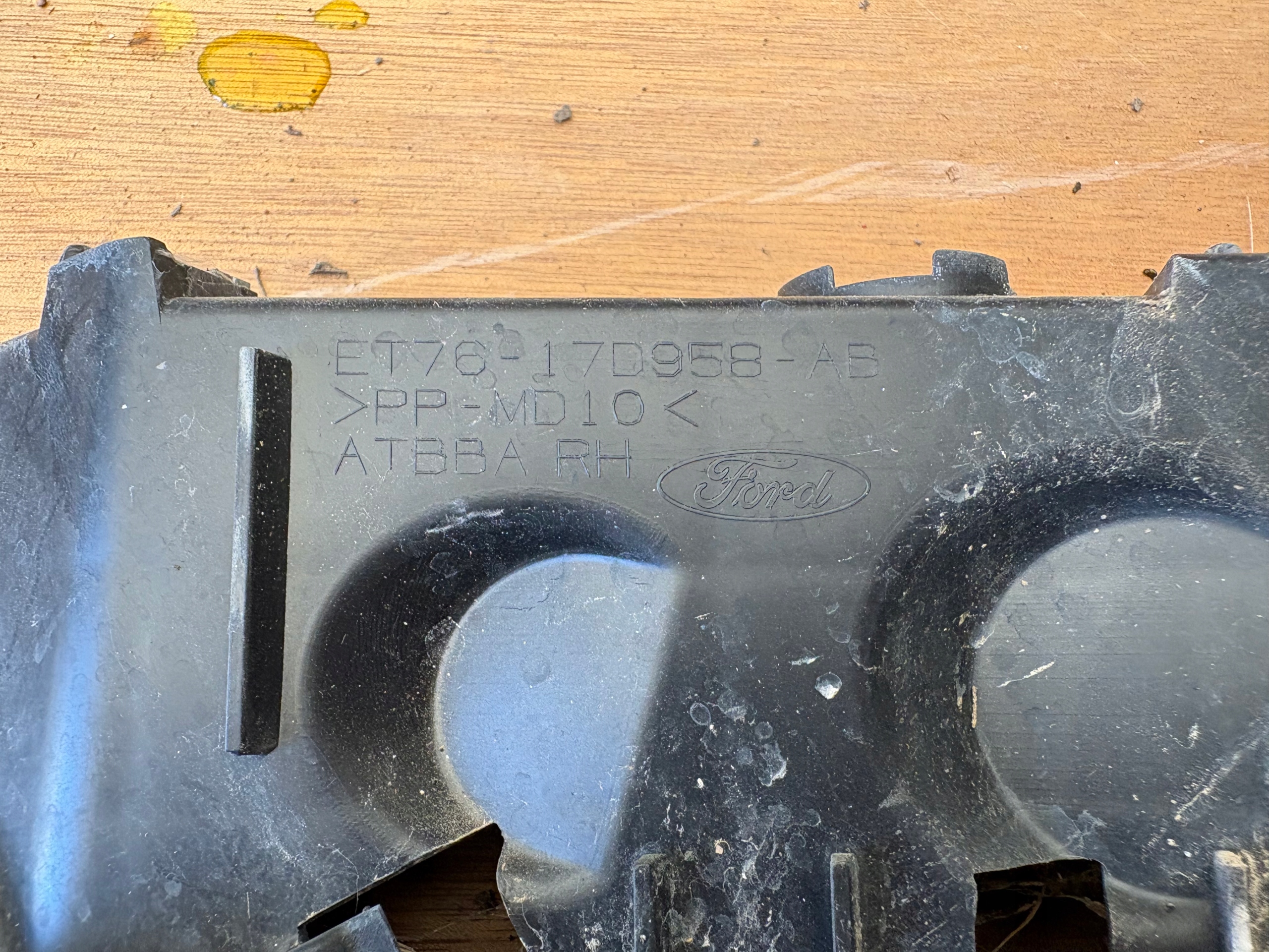 FORD TRANSIT COURIER 2014- bumper bracket right front ET76-17D958-AD OEM