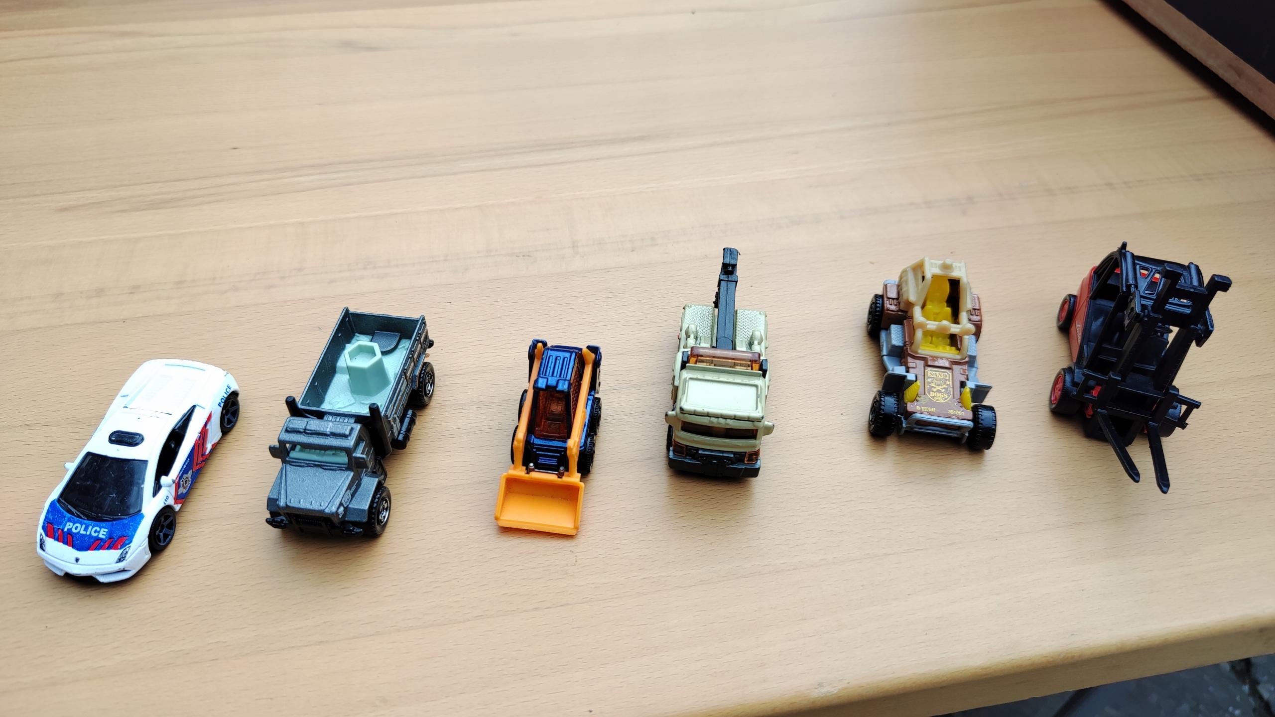 Samochodziki samochody auta Matchbox wózek widłowy Siku