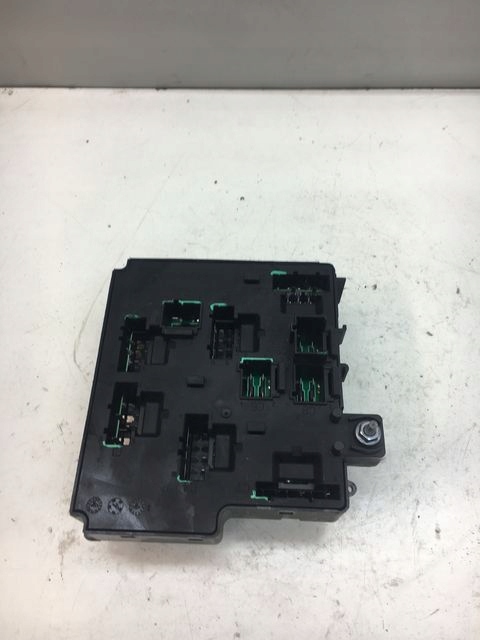 VOLVO XC60 II SKRZYNKA BEZPIECZNIKÓW 32212297 Numer katalogowy części 32212297