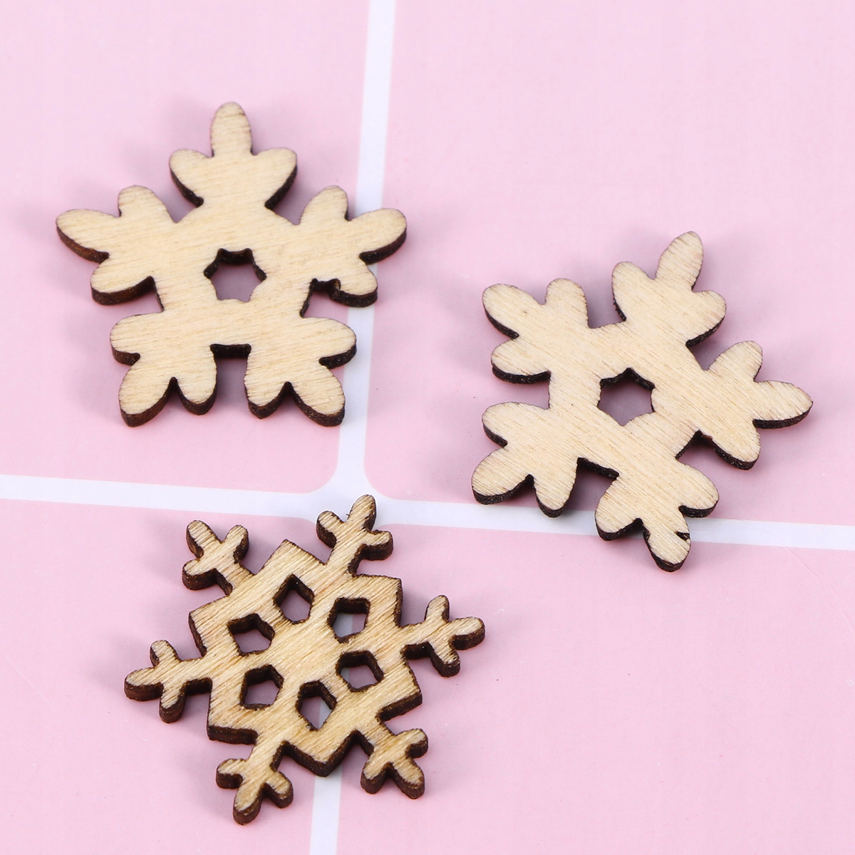 OZDOBANIA ŚWIĄTECZNE RÓŻNE KSZTAŁTY RZEMIOSŁO DIY Marka bez marki