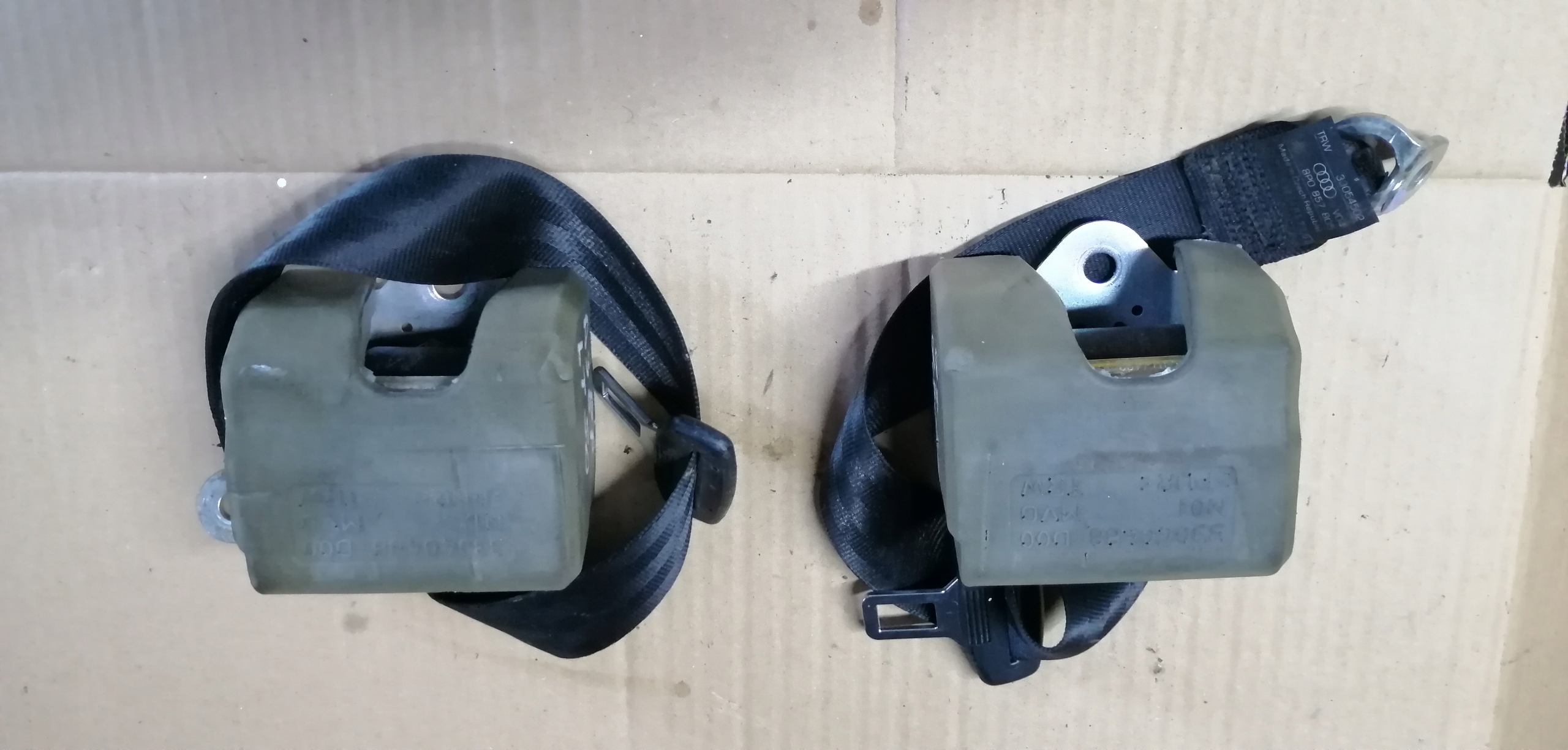 ремень безопасности левый или правый Audi A3 8P