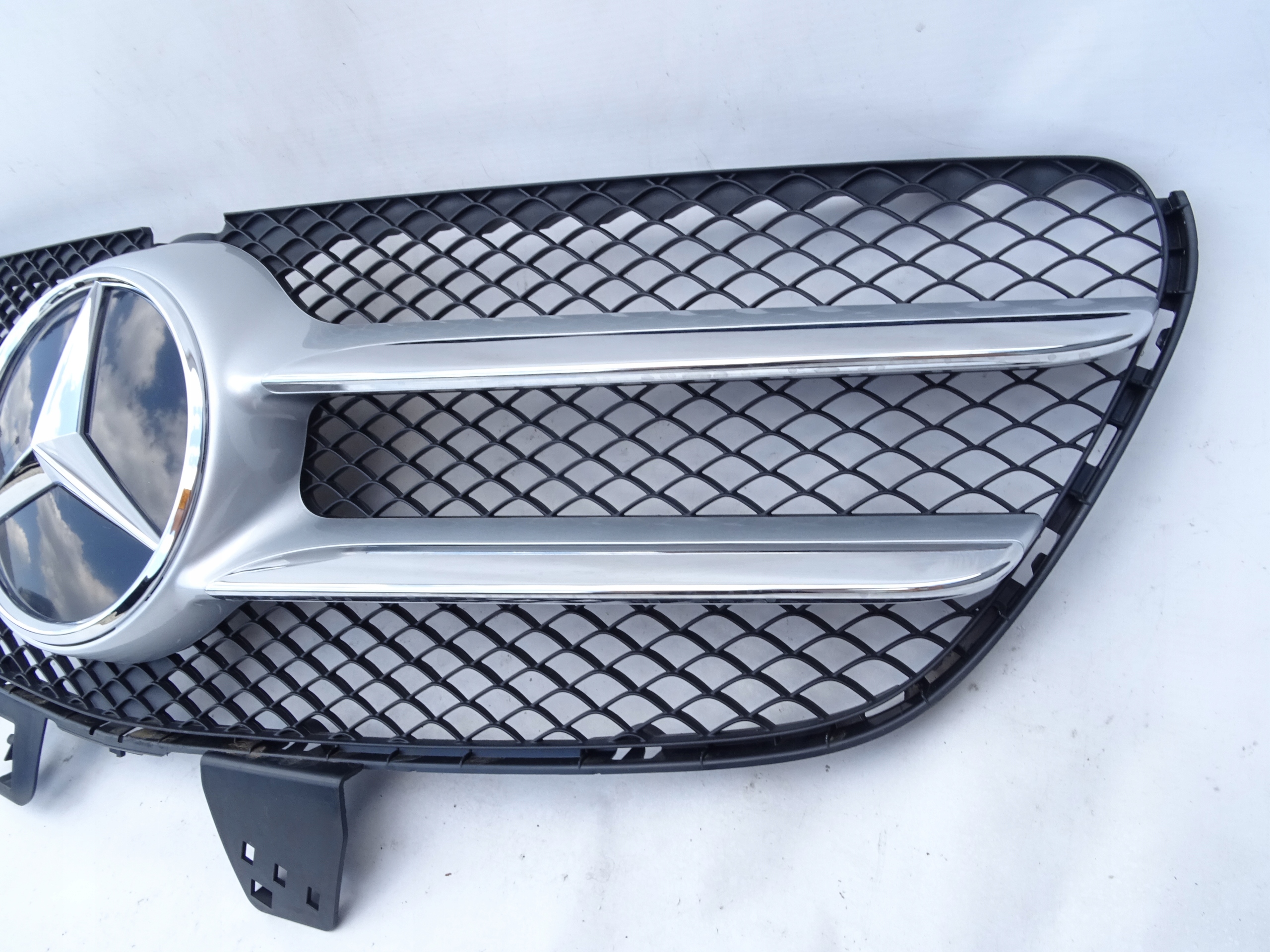 GRILL ATRAPA CHŁODNICY MERCEDES W447 VITO LIFT Producent części Mercedes-Benz OE