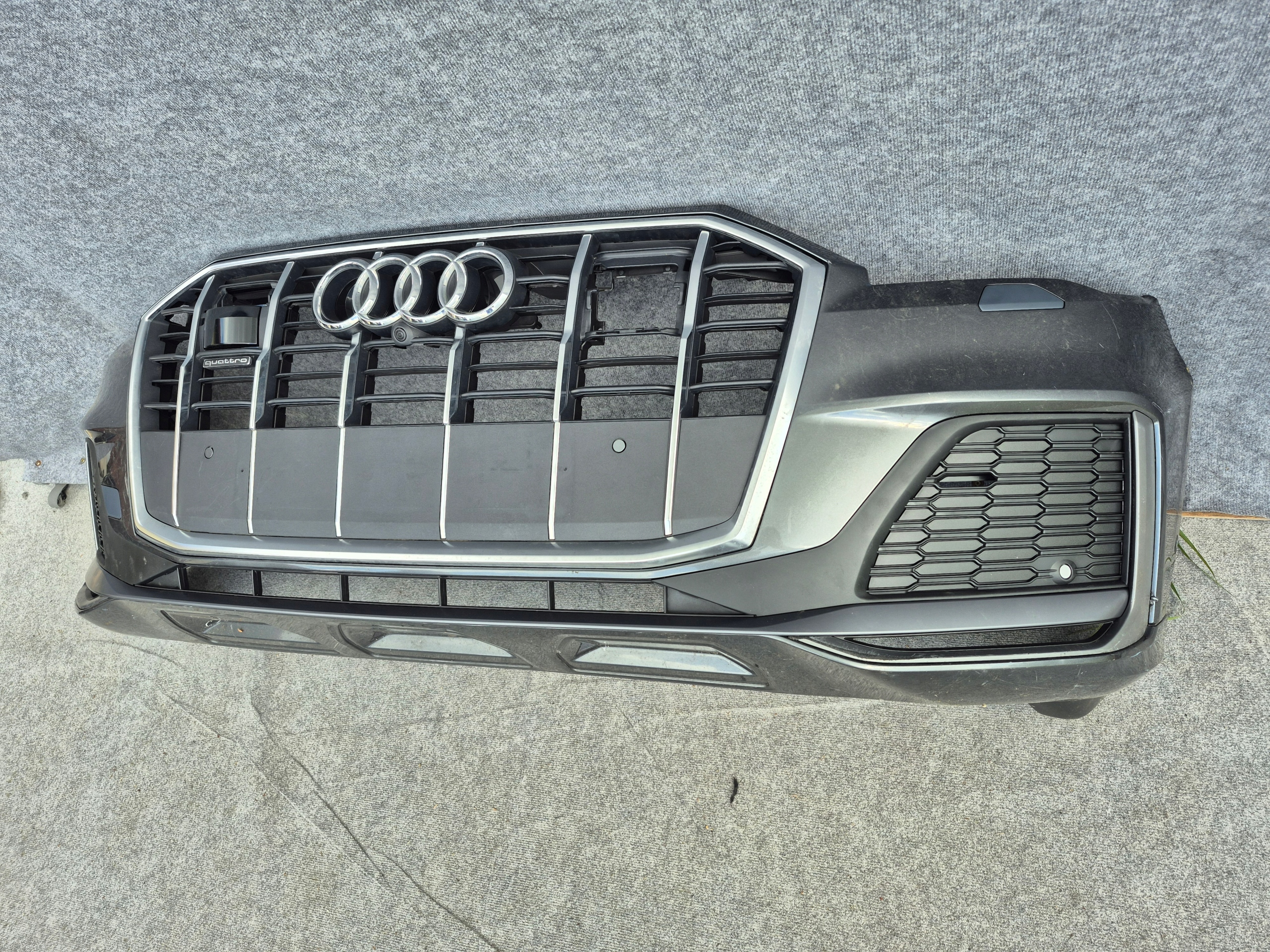 AUDI Q7 4M0 LIFT S-LINE 2020- ZDERZAK PRZÓD 6x PDC KAMERA Producent części Audi OE