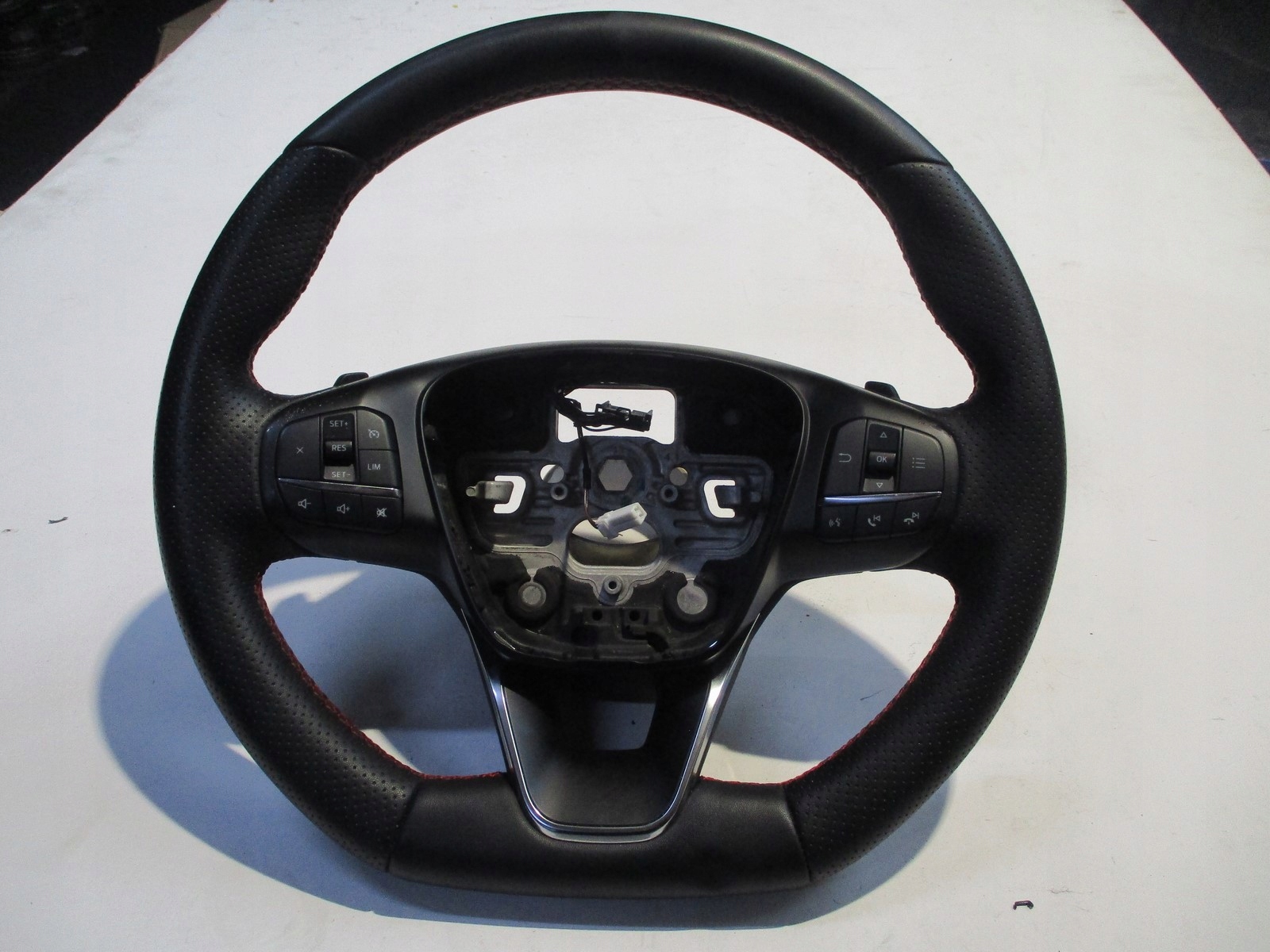 Volant FORD KUGA MK3