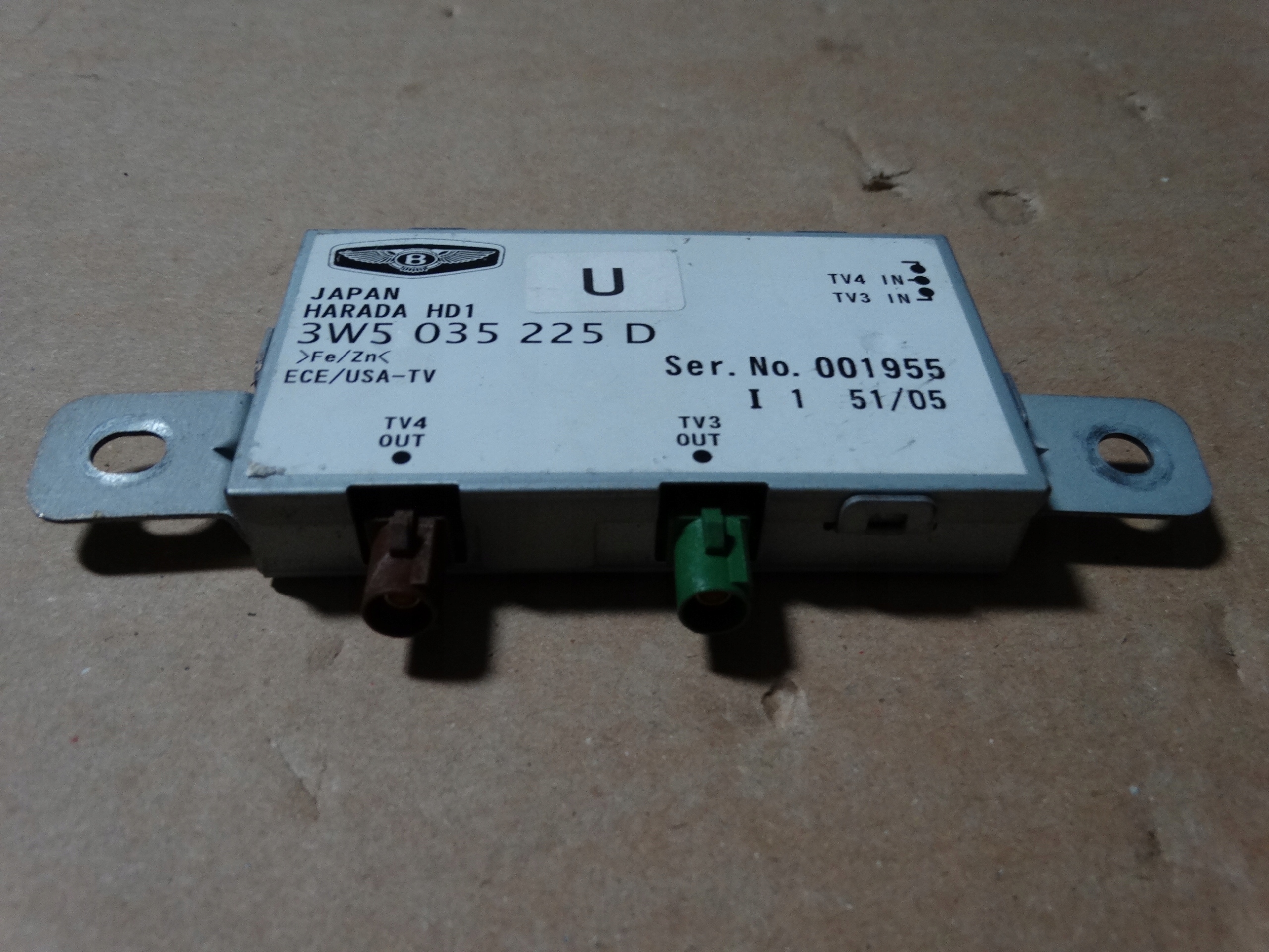 IDEALNY antenna amplifier BENTLEY 1 9