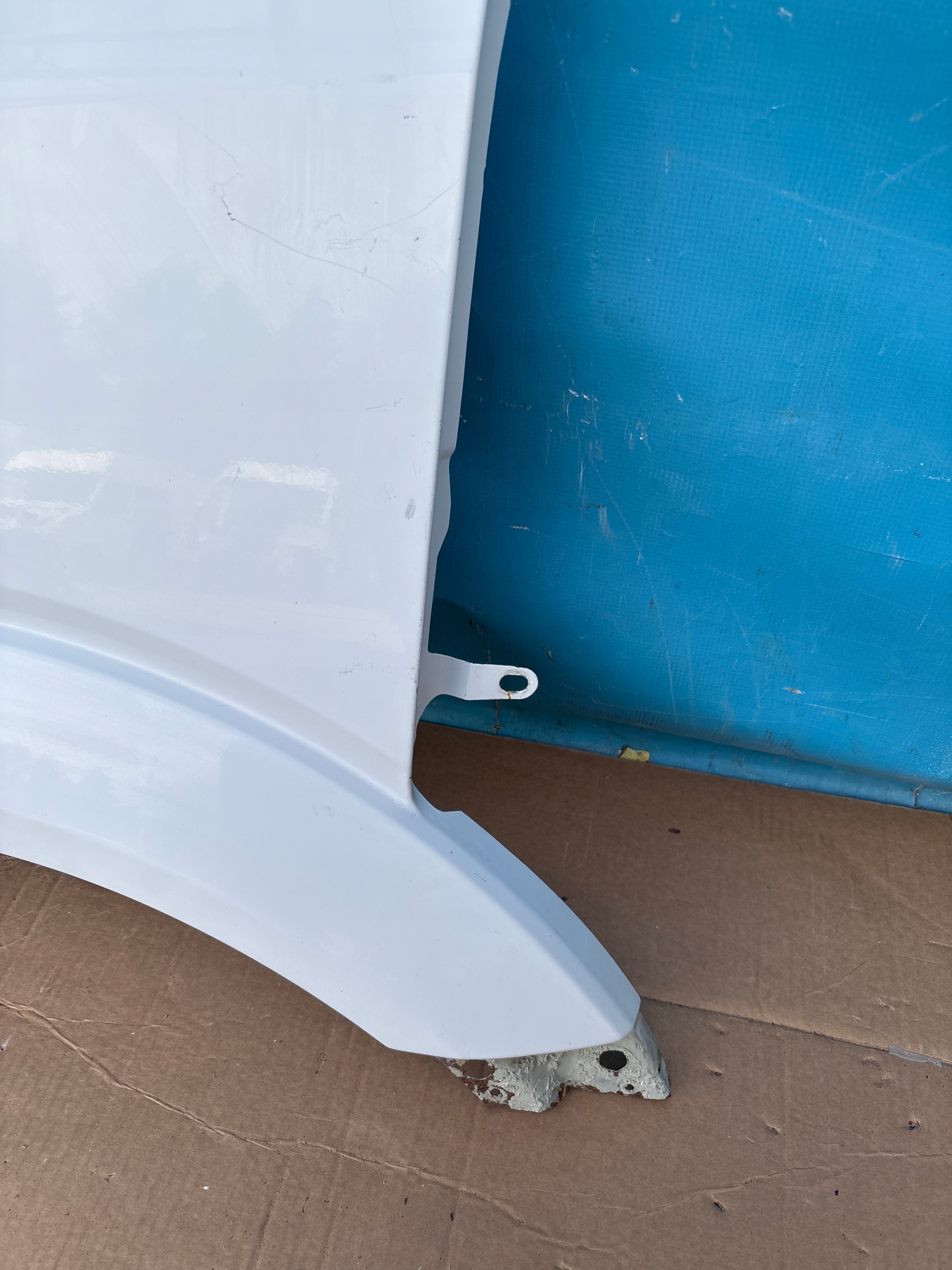 SPRINTER 906 06- fender front left BIALY original Ladny without rdzy