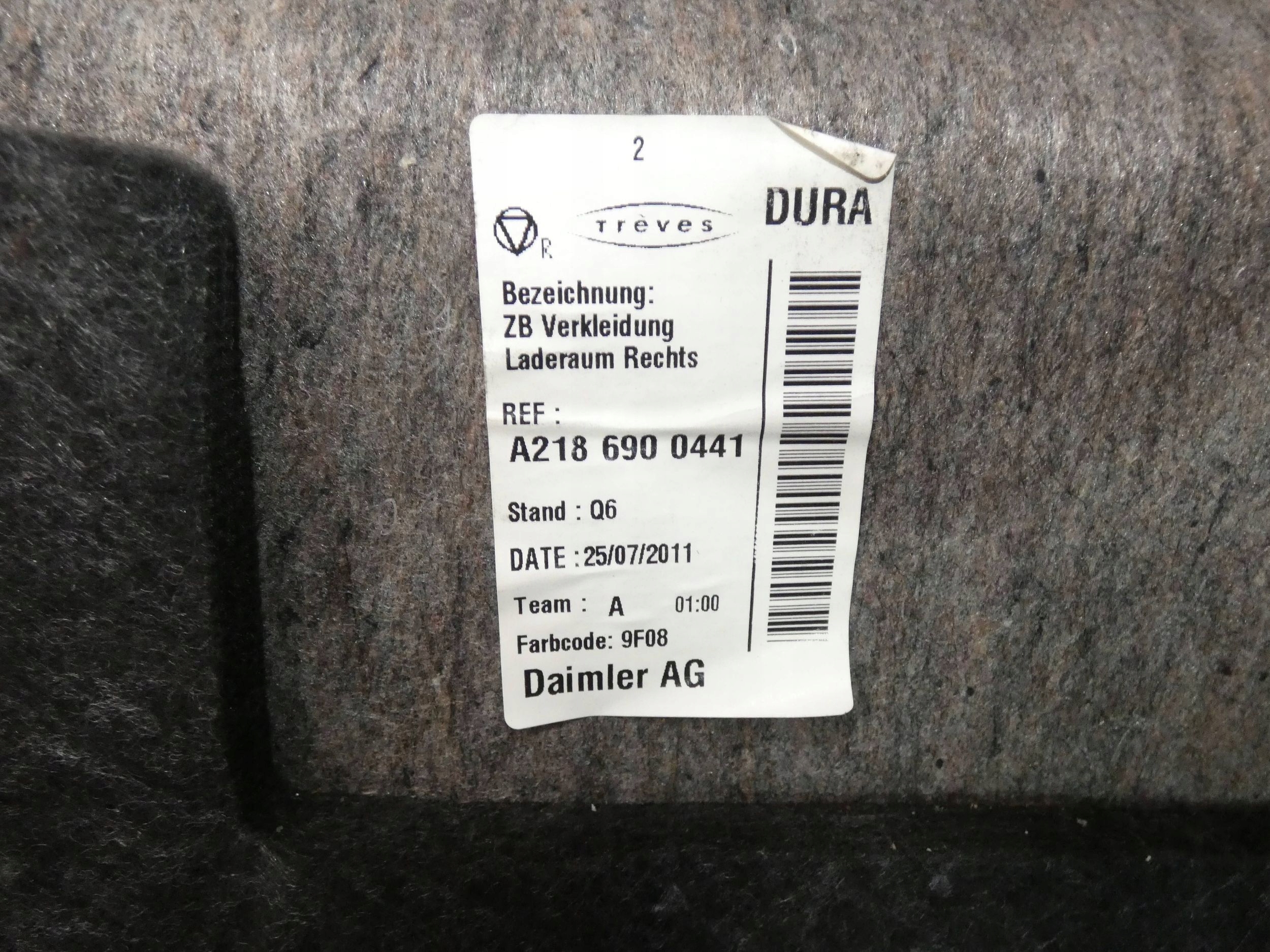 MERCEDES CLS W218 sedan side upholstery boot right rear part