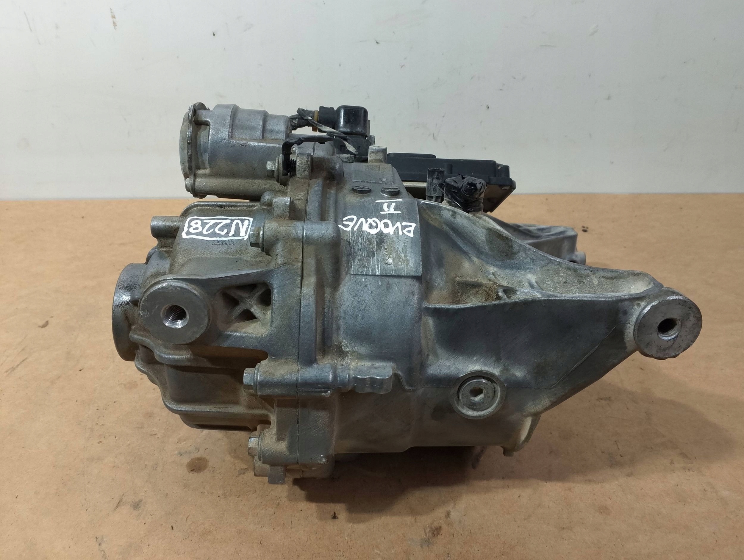 Land Rover Evoque II 2,0 D differenciál hátsó K8D27B69AC (N228)