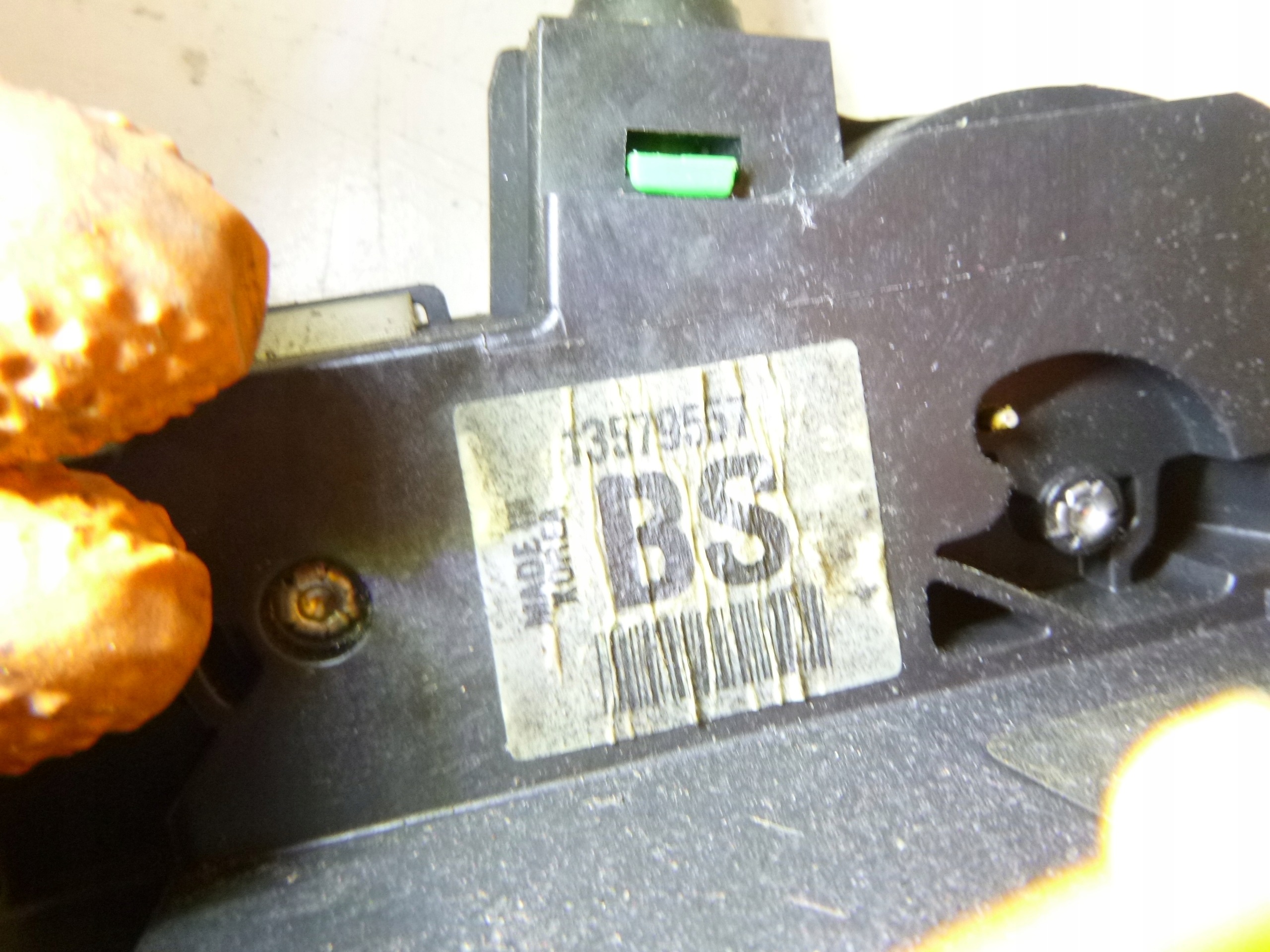 lock door left front Opel Insignia A 08-13 13579557 5PIN OE EU