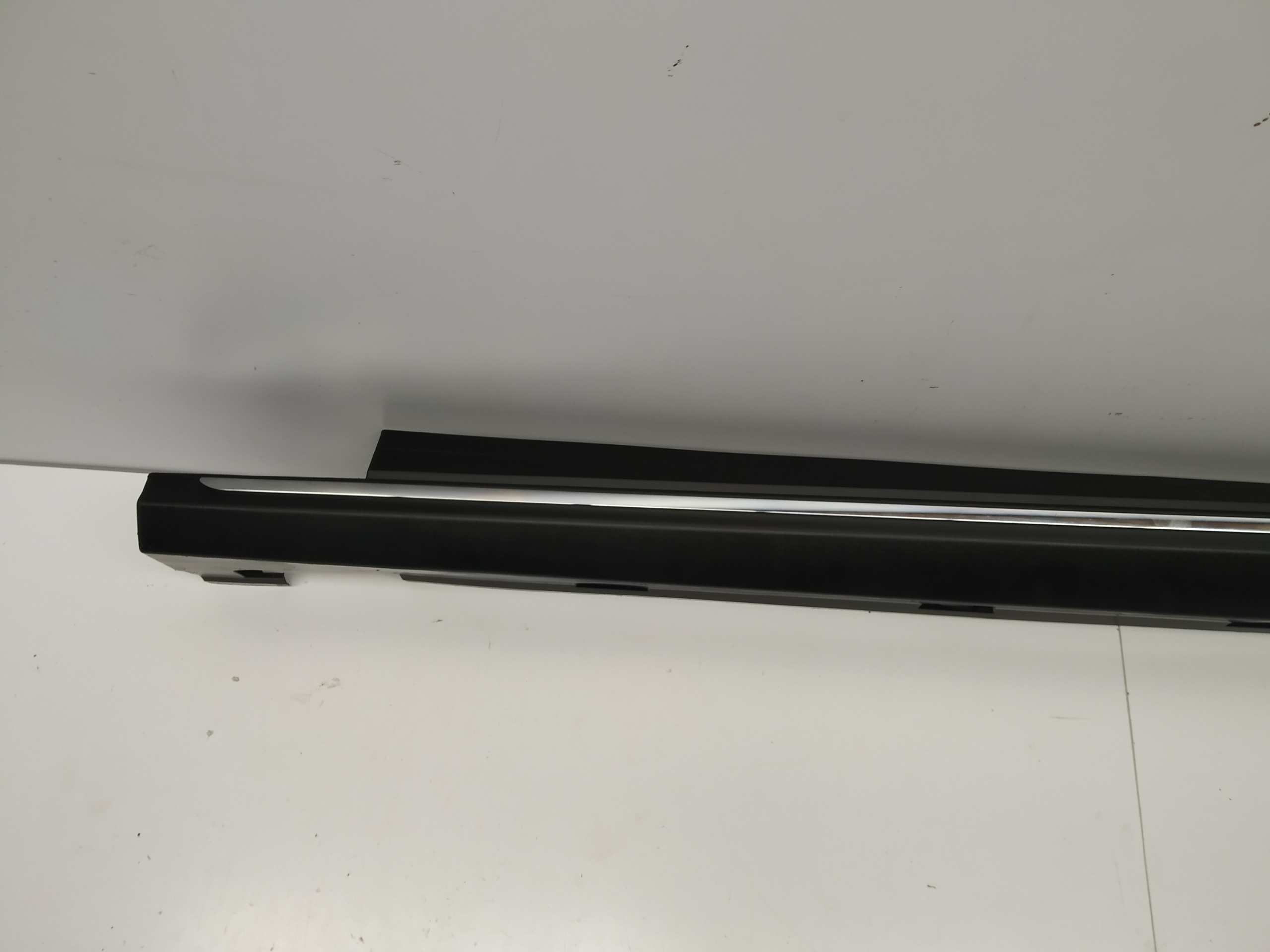 Mercedes ML W166 threshold left right moulding threshold A1666980354 A1666980054