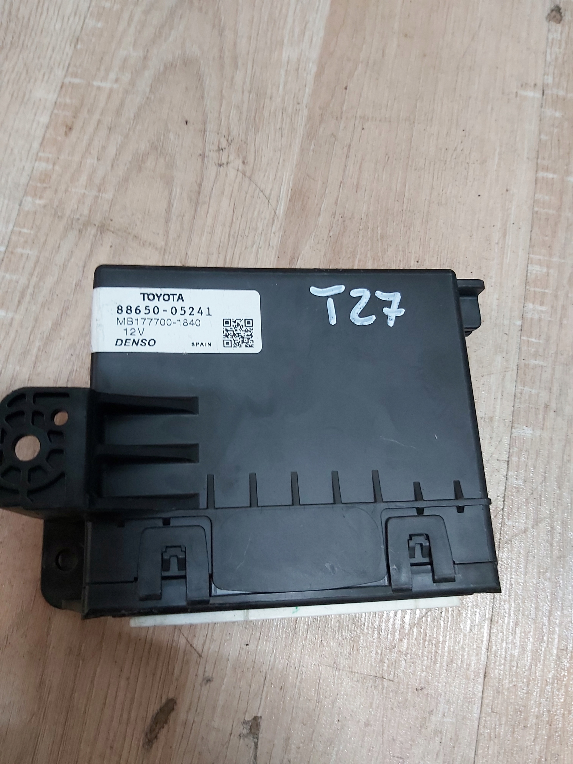 Toyota AVENSIS T27 sterownik modul klimatyzacji