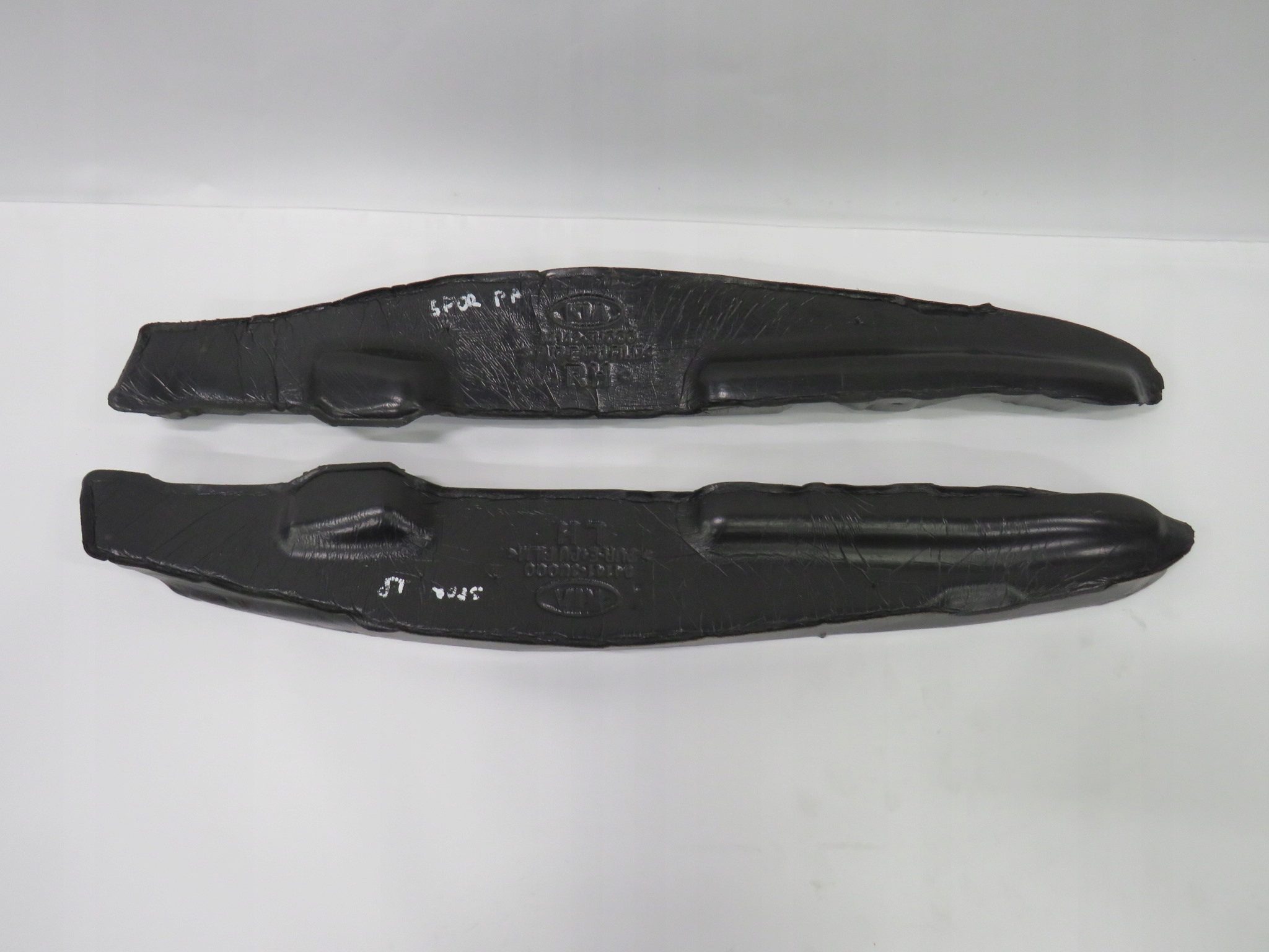 Kia OE 84142-3U000 osłona wygłuszenie błotnika